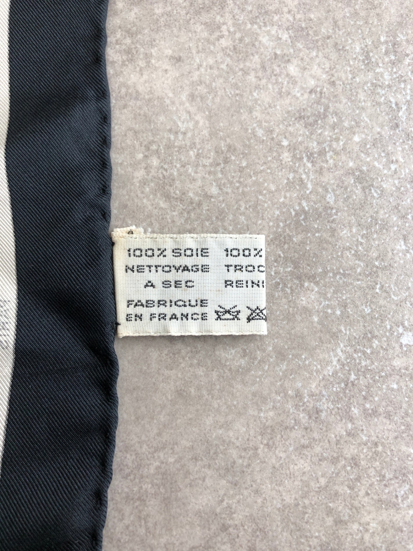 Cartier Silk100% Scarf Black Vintage etkiz6