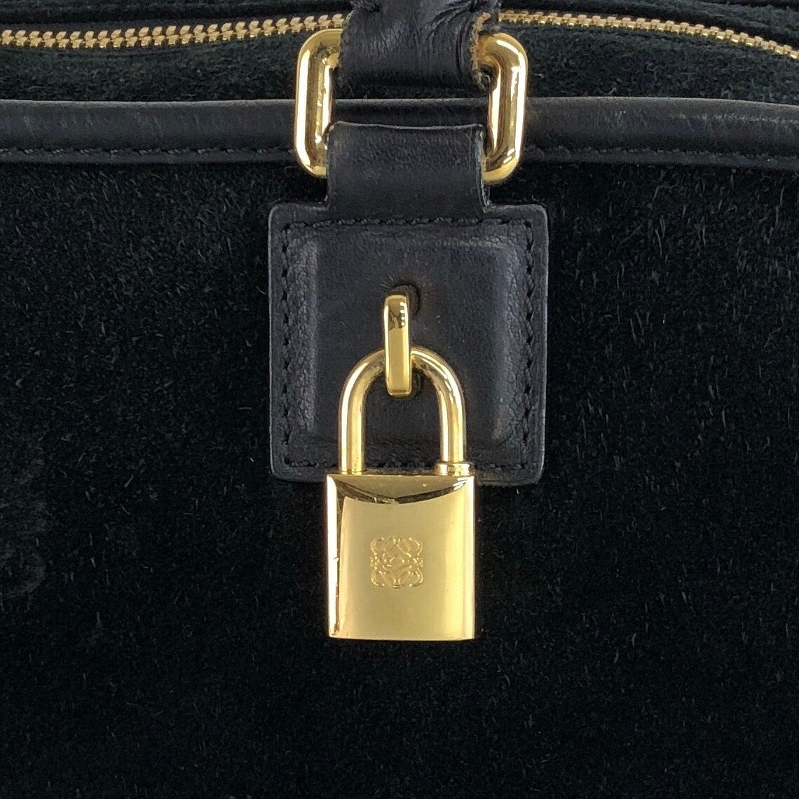 LOEWE Amazona28 波士頓包 手提包 黑色 復古 skijmf