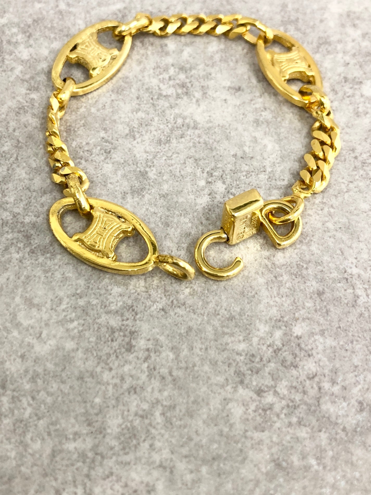 CELINE Blason Bracelet Gold Vintage 4w8ads