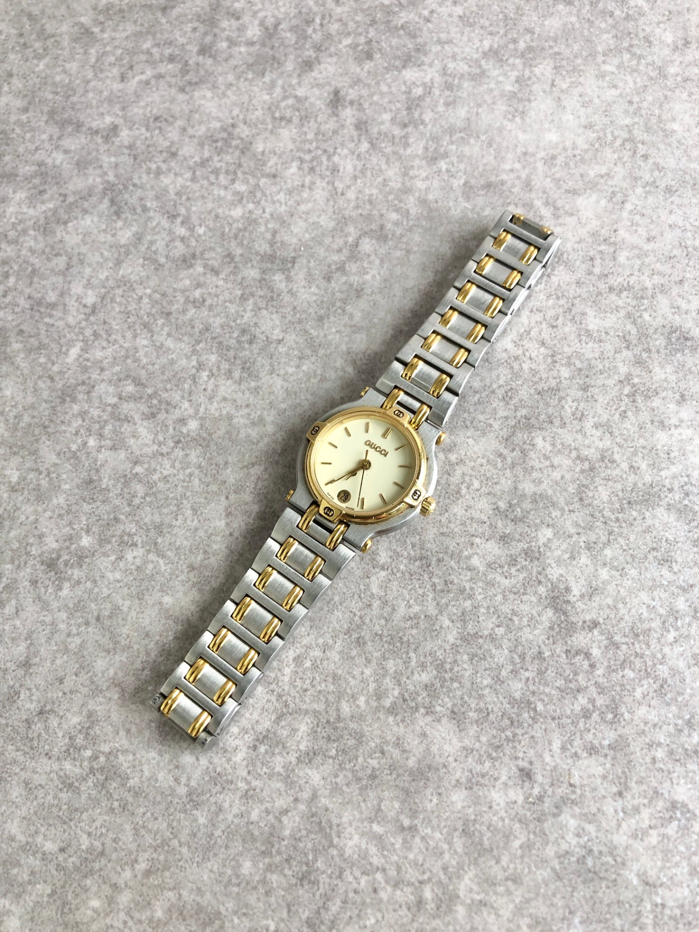 GUCCI Quartz Watch Silver×Gold 9000L Vintage y3rpf3