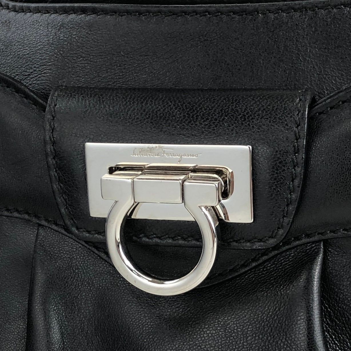 Salvatore Ferragamo Gancini Handbag Black Vintage ehywma