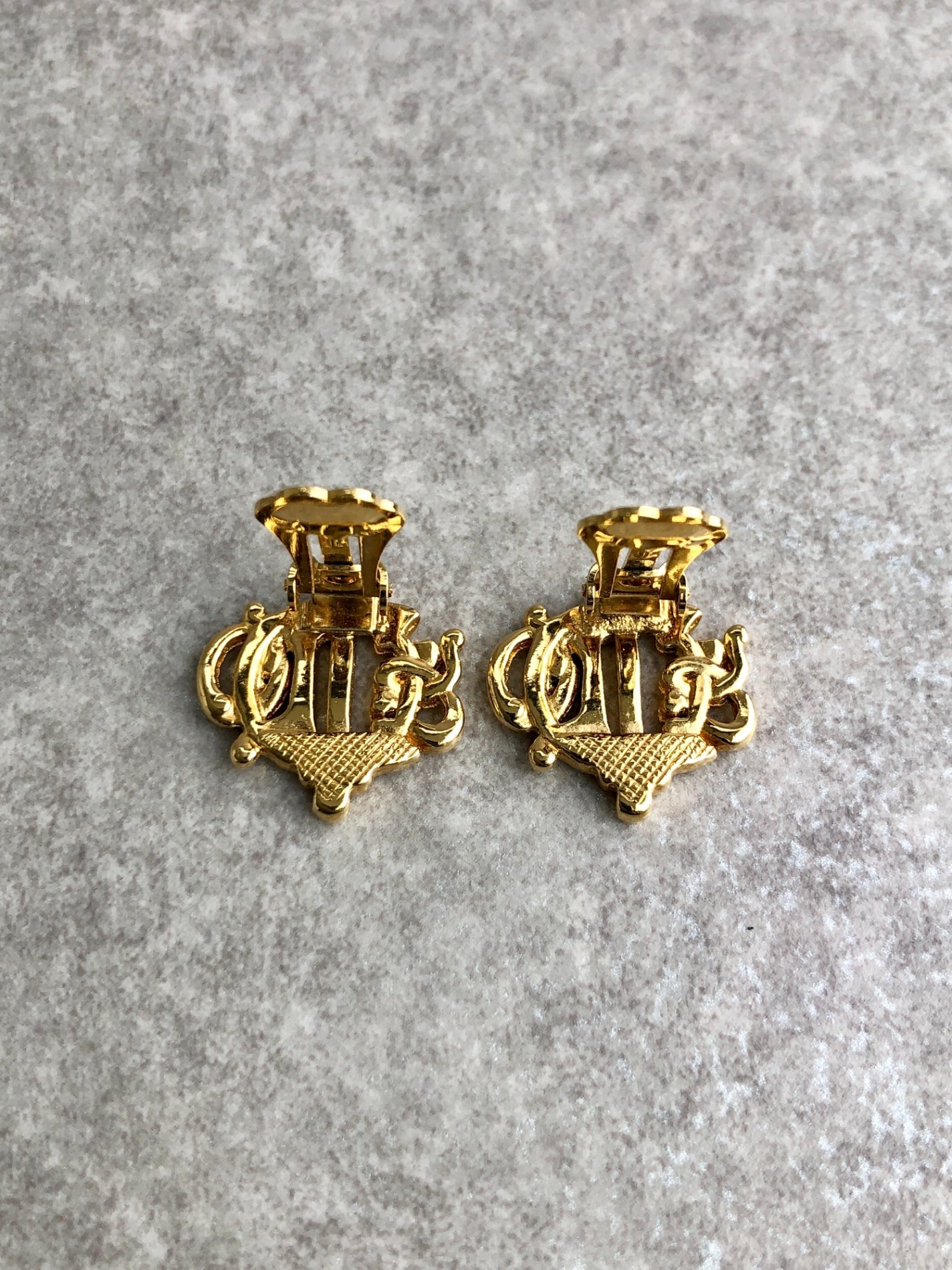 Christian Dior Emblem Motif Earrings Gold Vintage yjcpbb