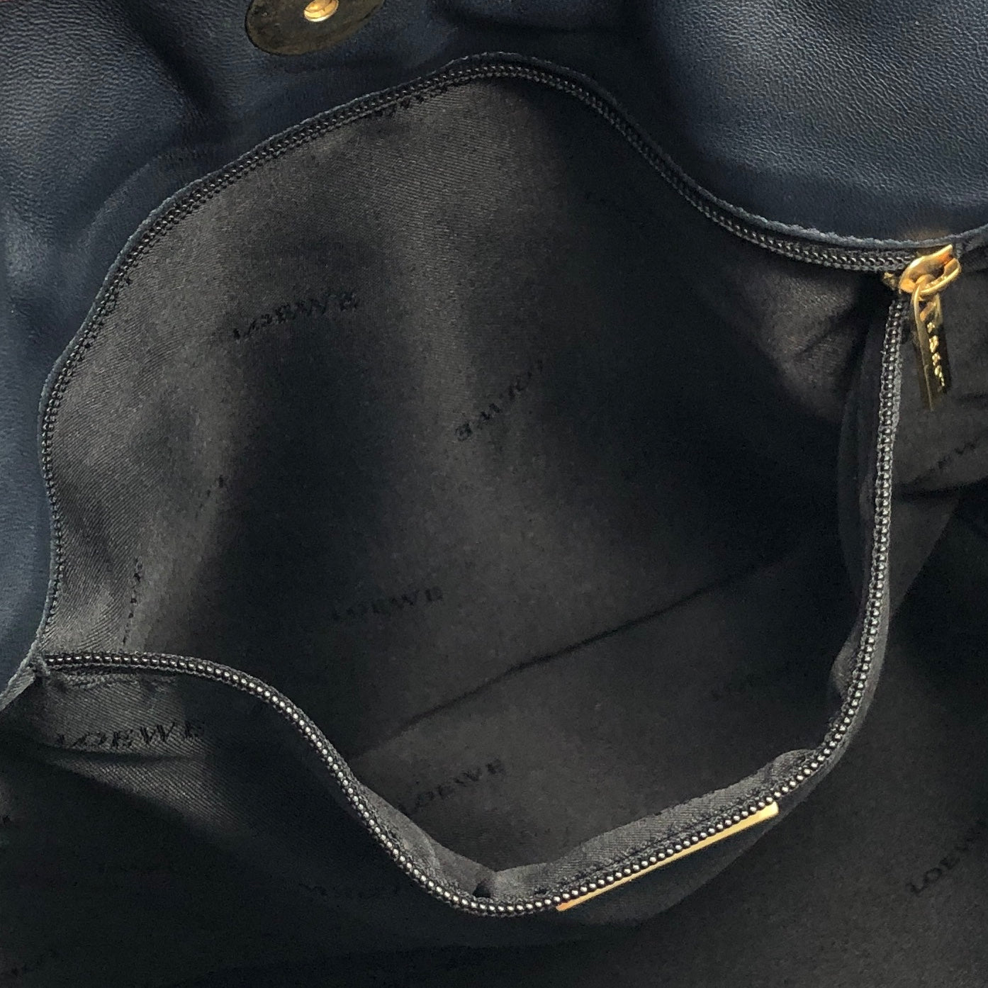 LOEWE Anagram Leather Drawstring Shoulder bag Navy Vintage sdi4rd