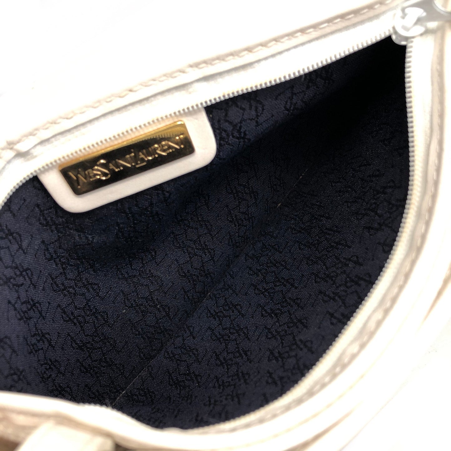 Yves Saint Laurent YSL 標誌單肩包白色復古 k55nev