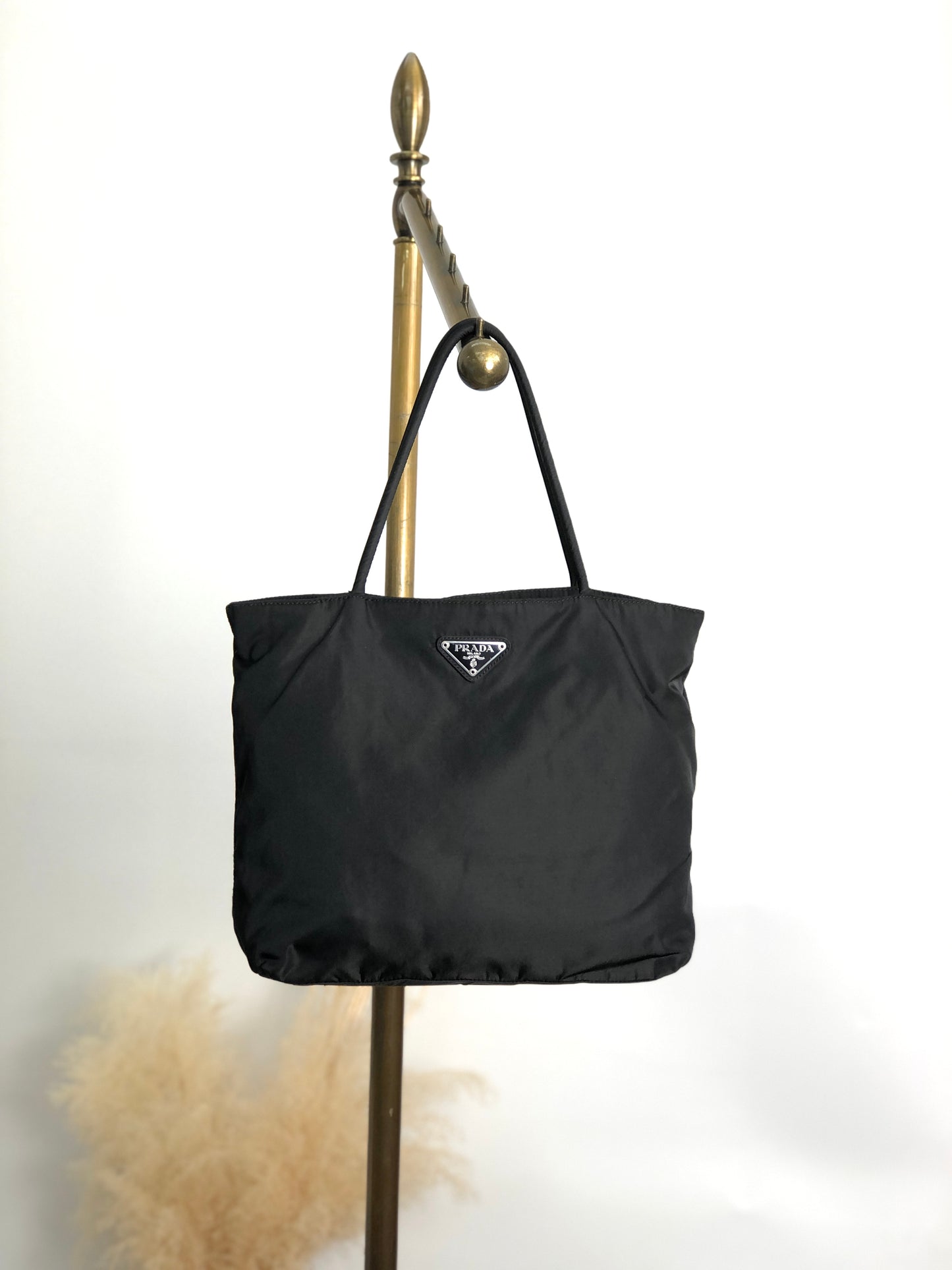 PRADA Triangle Logo Totebag Black Vintage z3ewpi