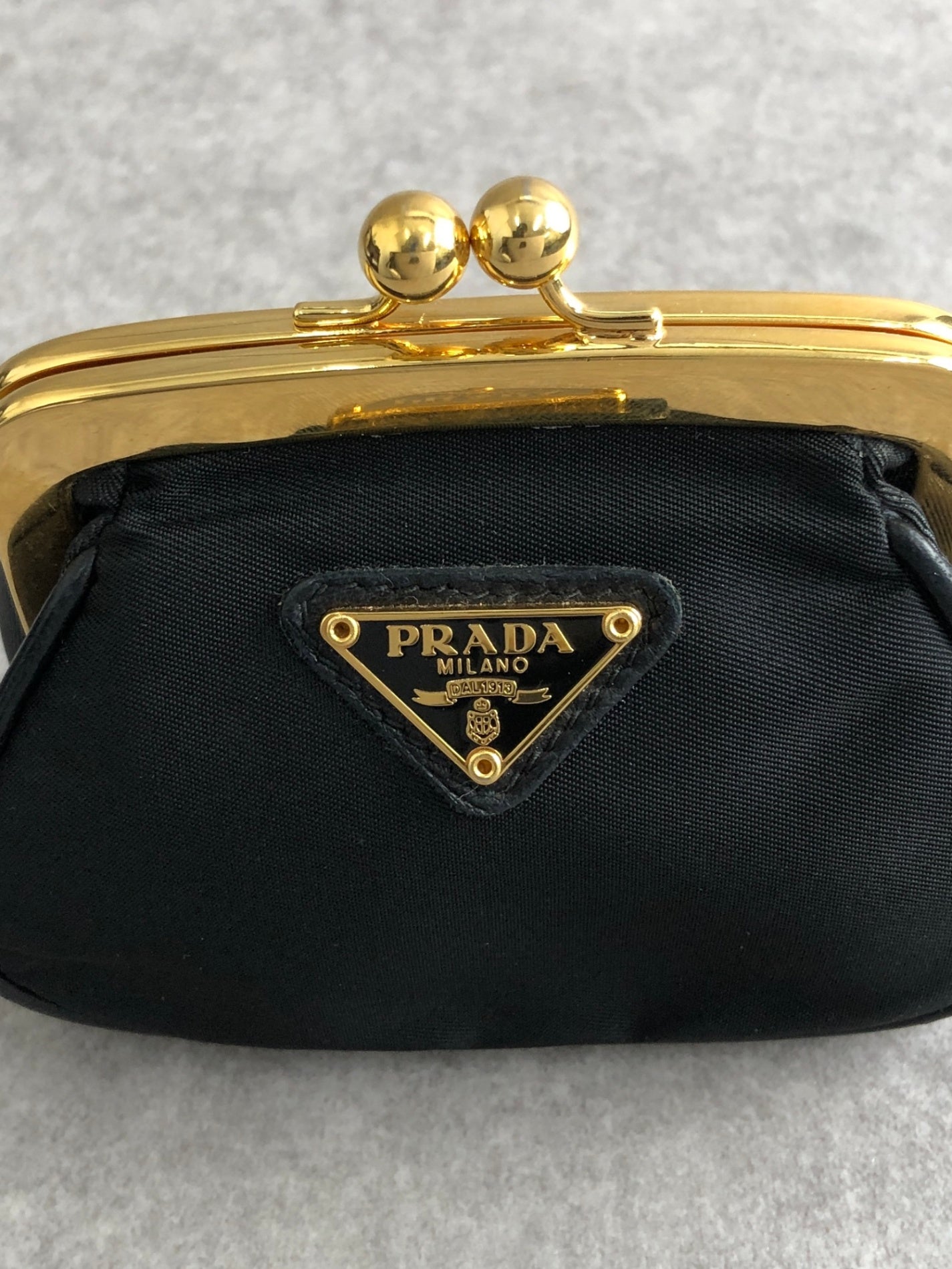 PRADA Triangle Logo Metal Clasp Coin Purse Black Vintage 7myyux