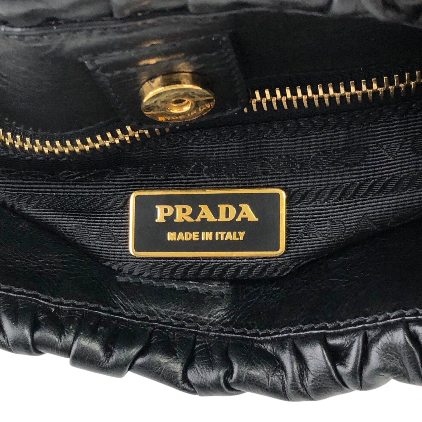 PRADA 三角形標誌絲帶圖案手提包黑色復古 a73fym