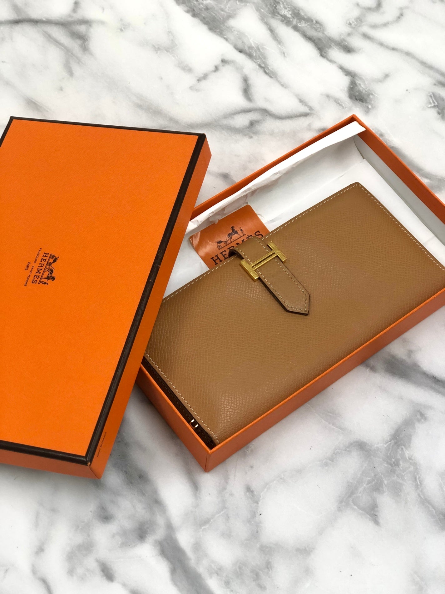 HERMES Leather Long Wallet Camel Vintage 4zu3at