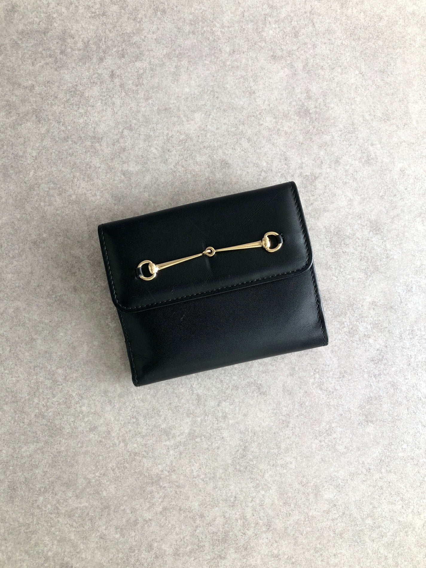 GUCCI 馬銜扣折疊錢包 黑色復古 2nycf8