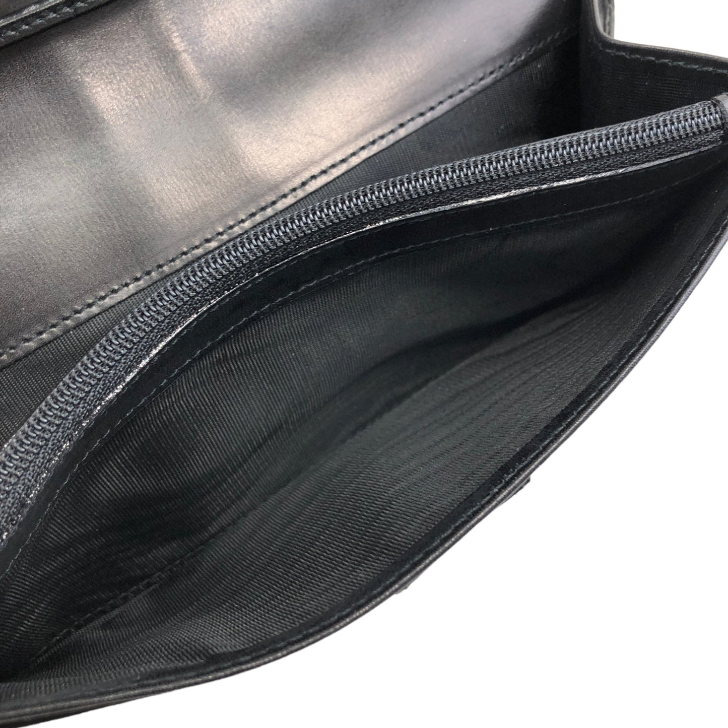 Salvatore Ferragamo Vala 皮革長款皮夾 黑色復古 gvd2y7