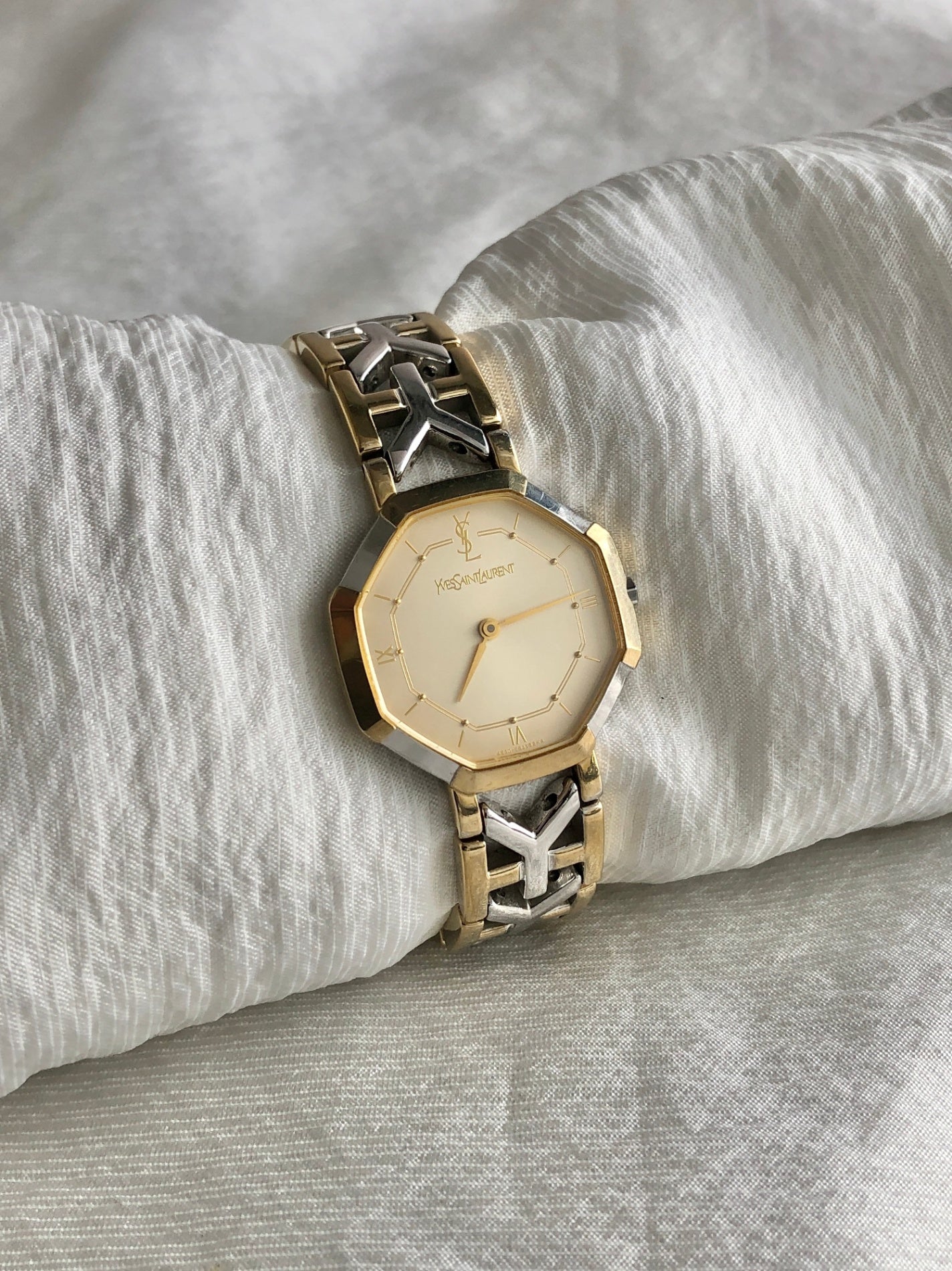 Yves Saint Laurent オクタゴン ゴールド 腕時計 1359 Yves Saint Laurent YSL Logo Octagon Watch Gold Vintage ru7r5x