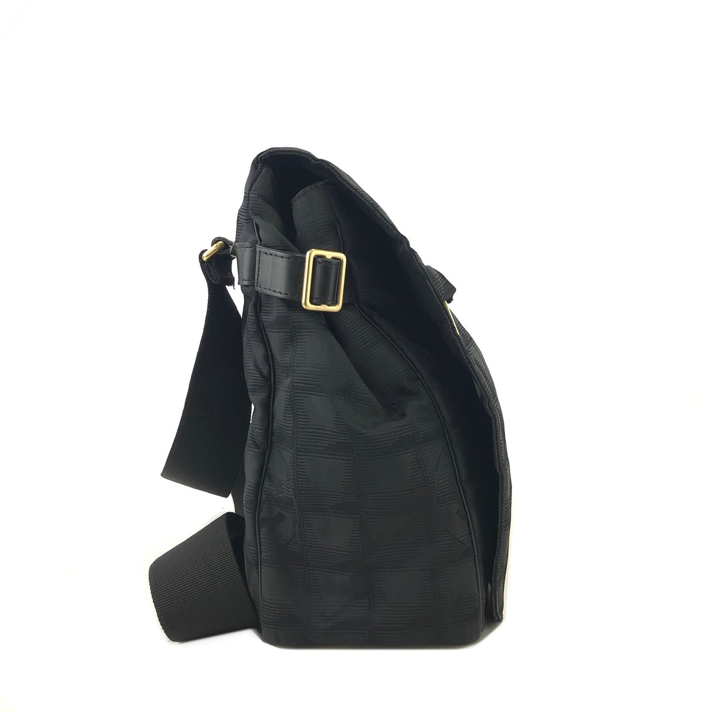CHANEL 新款 Travel Line 尼龍斜背包 黑色 復古 uar7ry