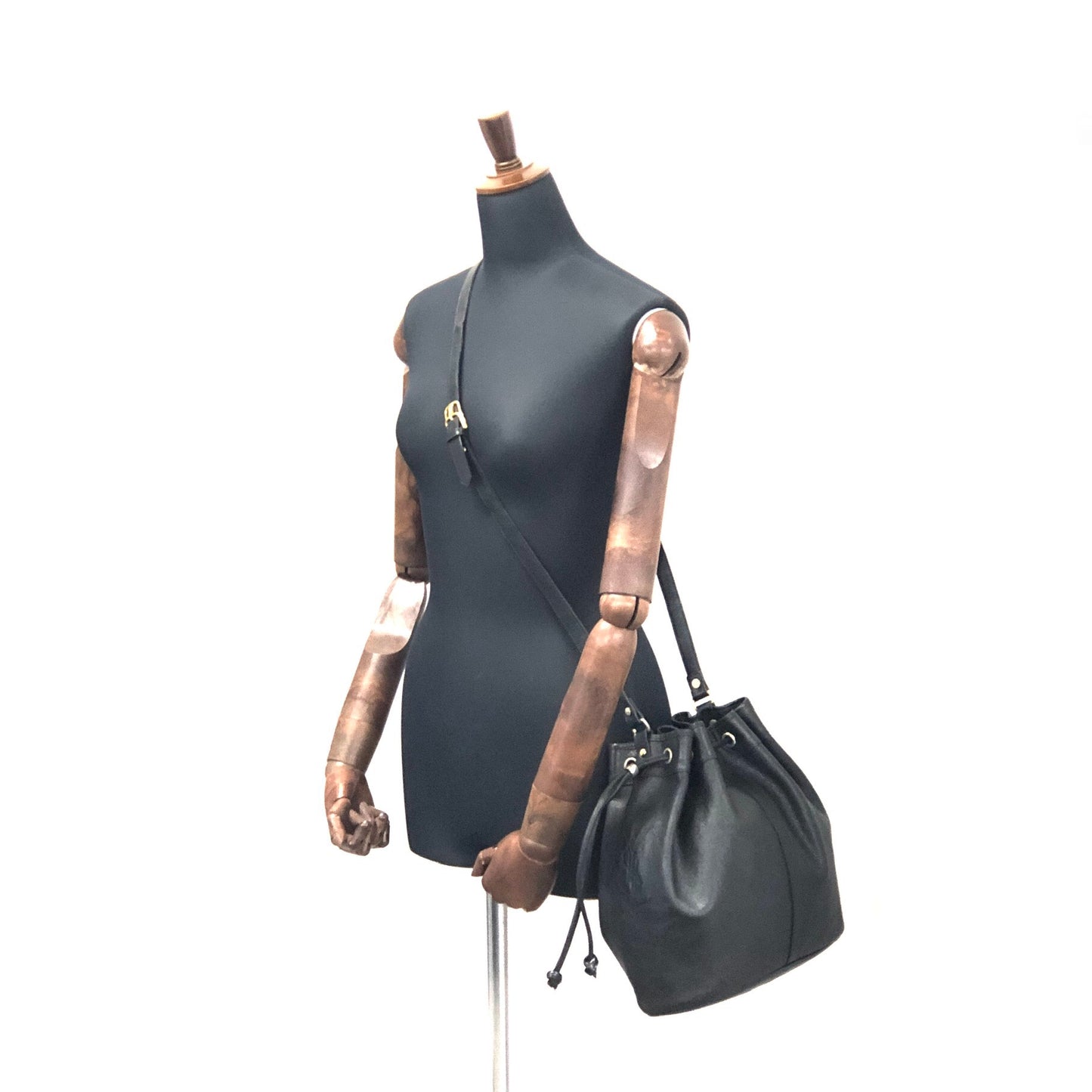 Yves Saint Laurent YSL Logo Leather Drawstring Crossbody Shoulder bag Black Vintage 6uy7tz