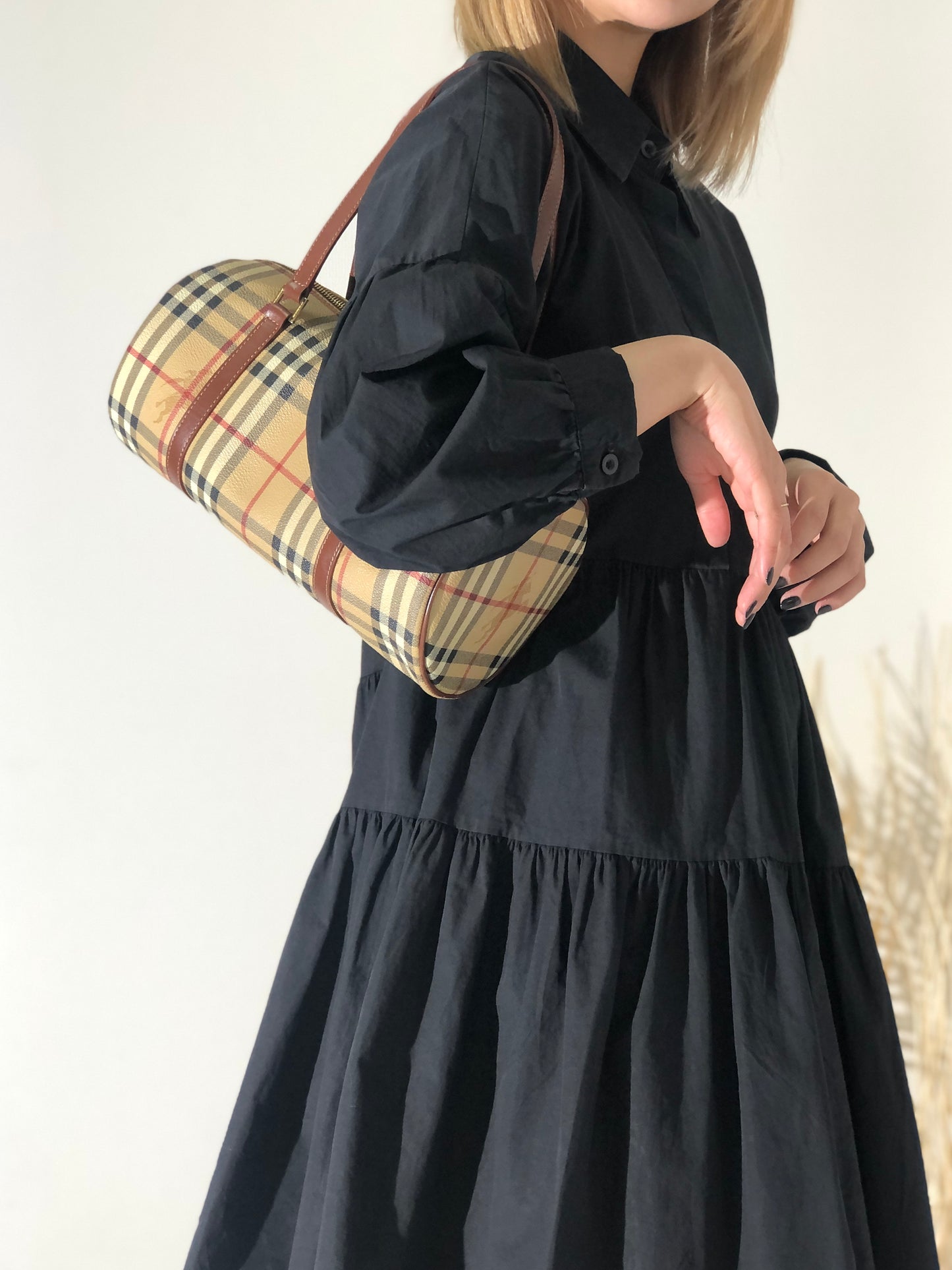 Burberry Nova 格紋手提包 米色復古 nwns72