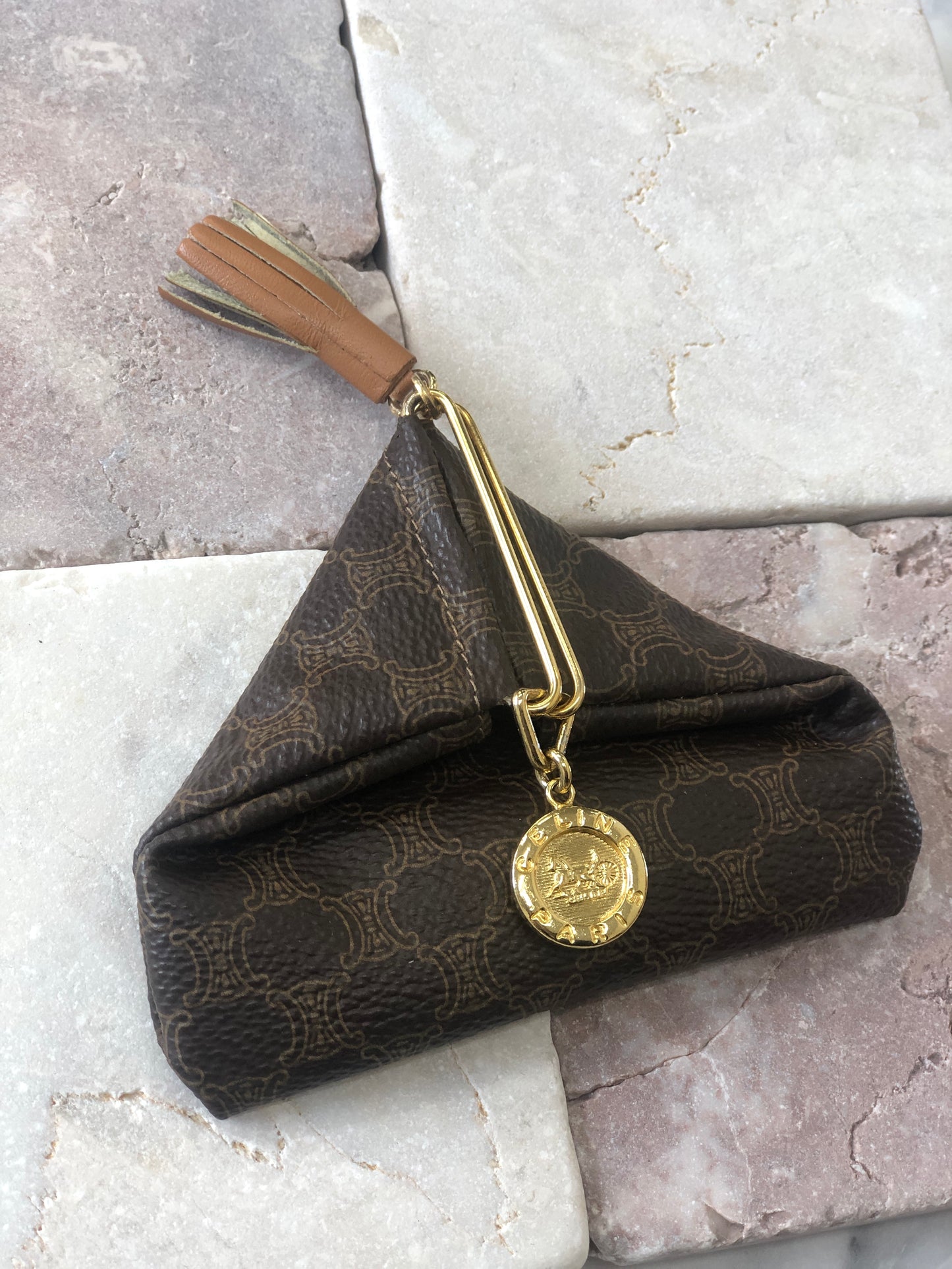 CELINE Macadam Horse Carriage Tassel Triangle Coin Purse Brown Vintage 5bxb5w