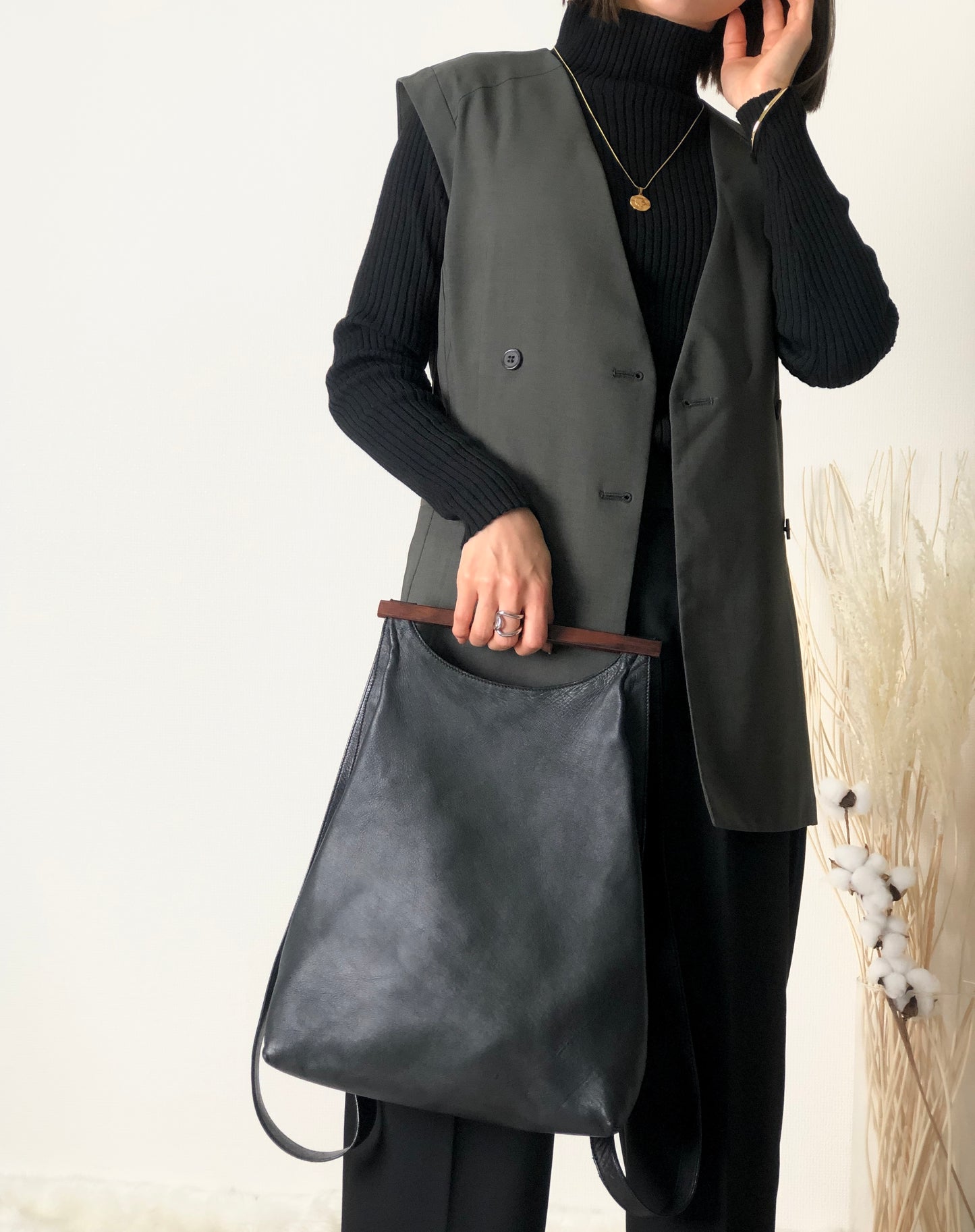 LOEWE 標誌木棒 PVC 皮革背包黑色復古 xgp7mj