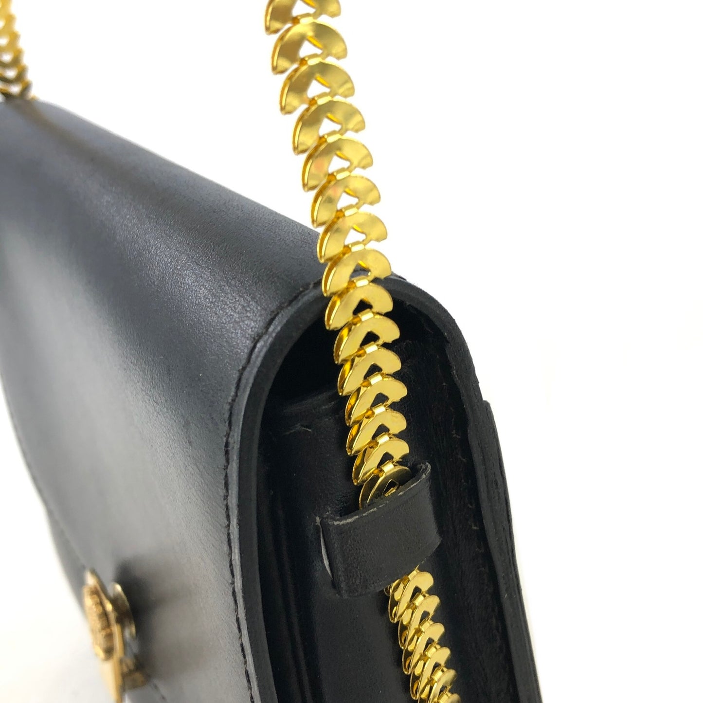 CELINE Triomphe Emblem Chain Leather Crossbody Shoulder bag Black Vintage r36nr8