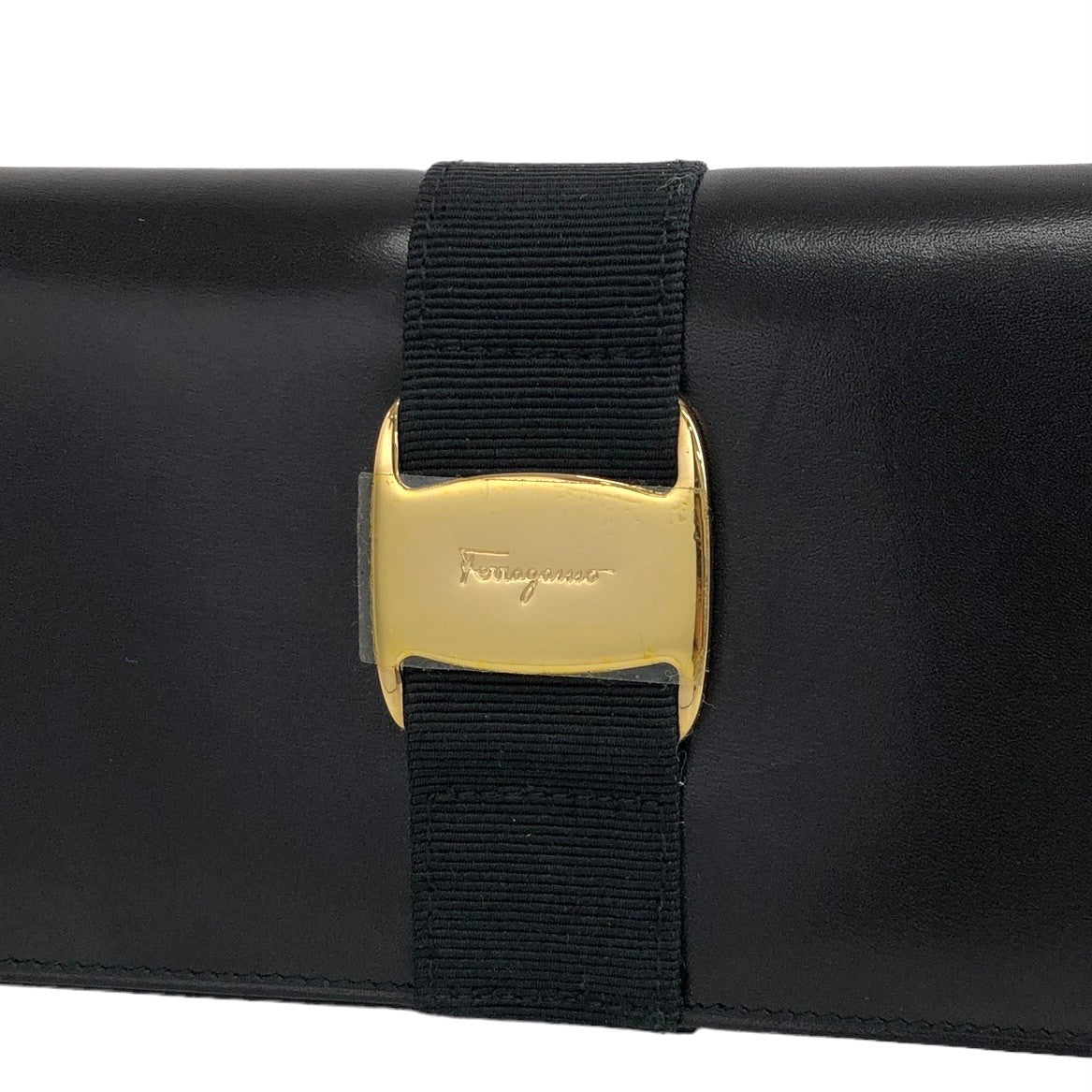Salvatore Ferragamo Vala 皮革長款皮夾 黑色復古 gvd2y7