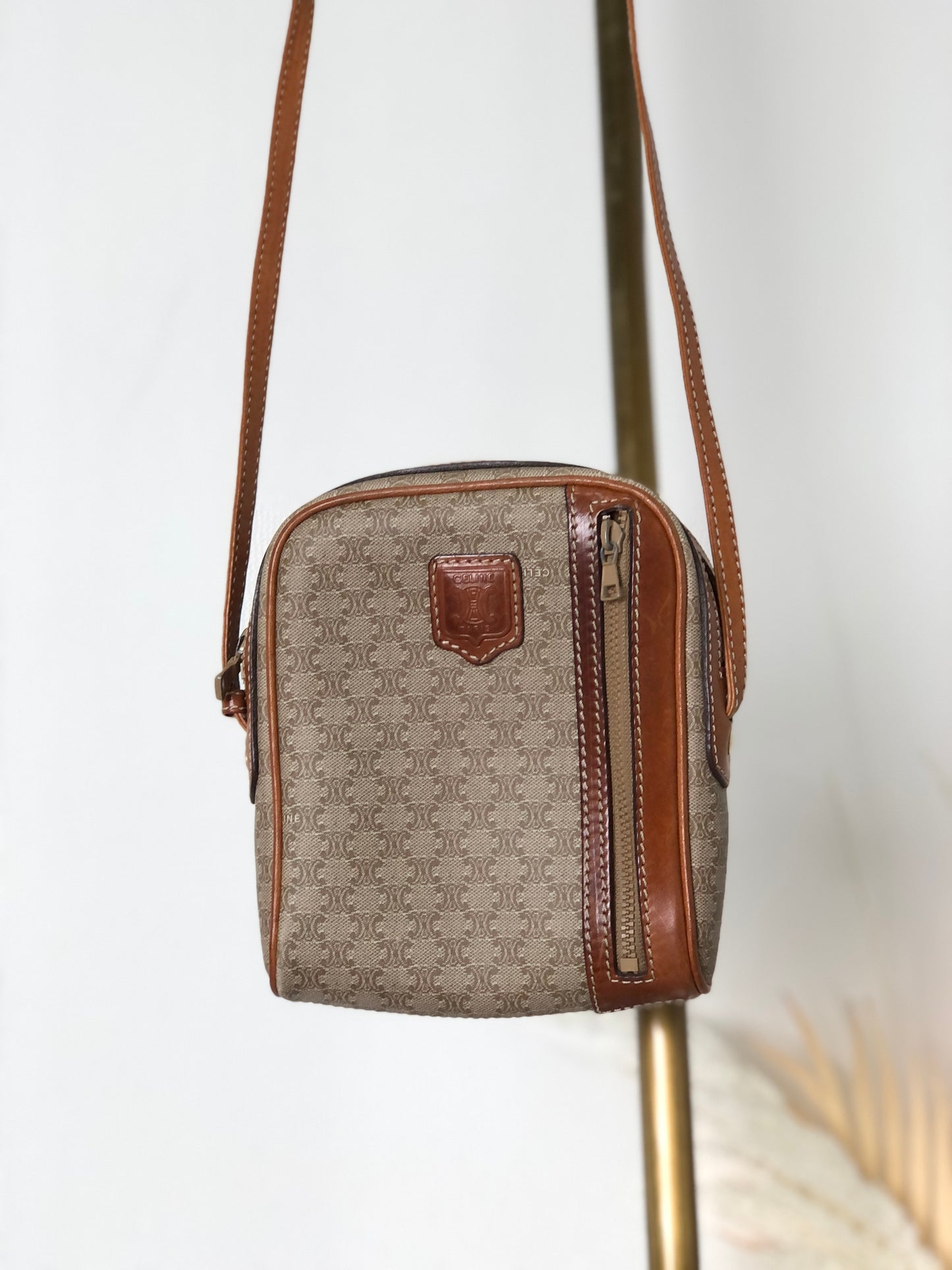CELINE Macadam Blason Logo Motif Front Zipper Shoulder bag Beige Vintage u8nhjb