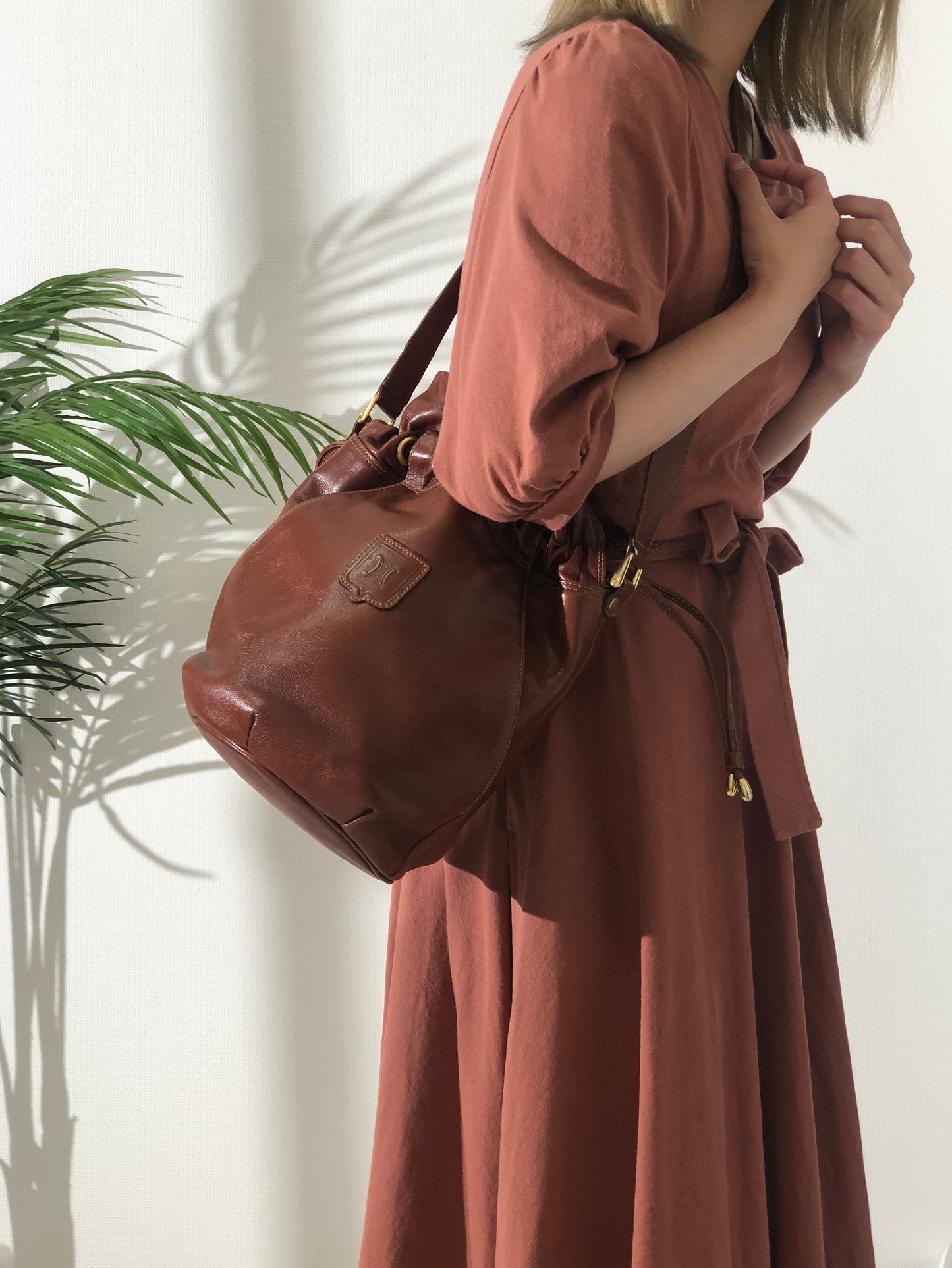 CELINE Blason Leather Drawstring Shoulder bag Brown Vintage 2hgzv7