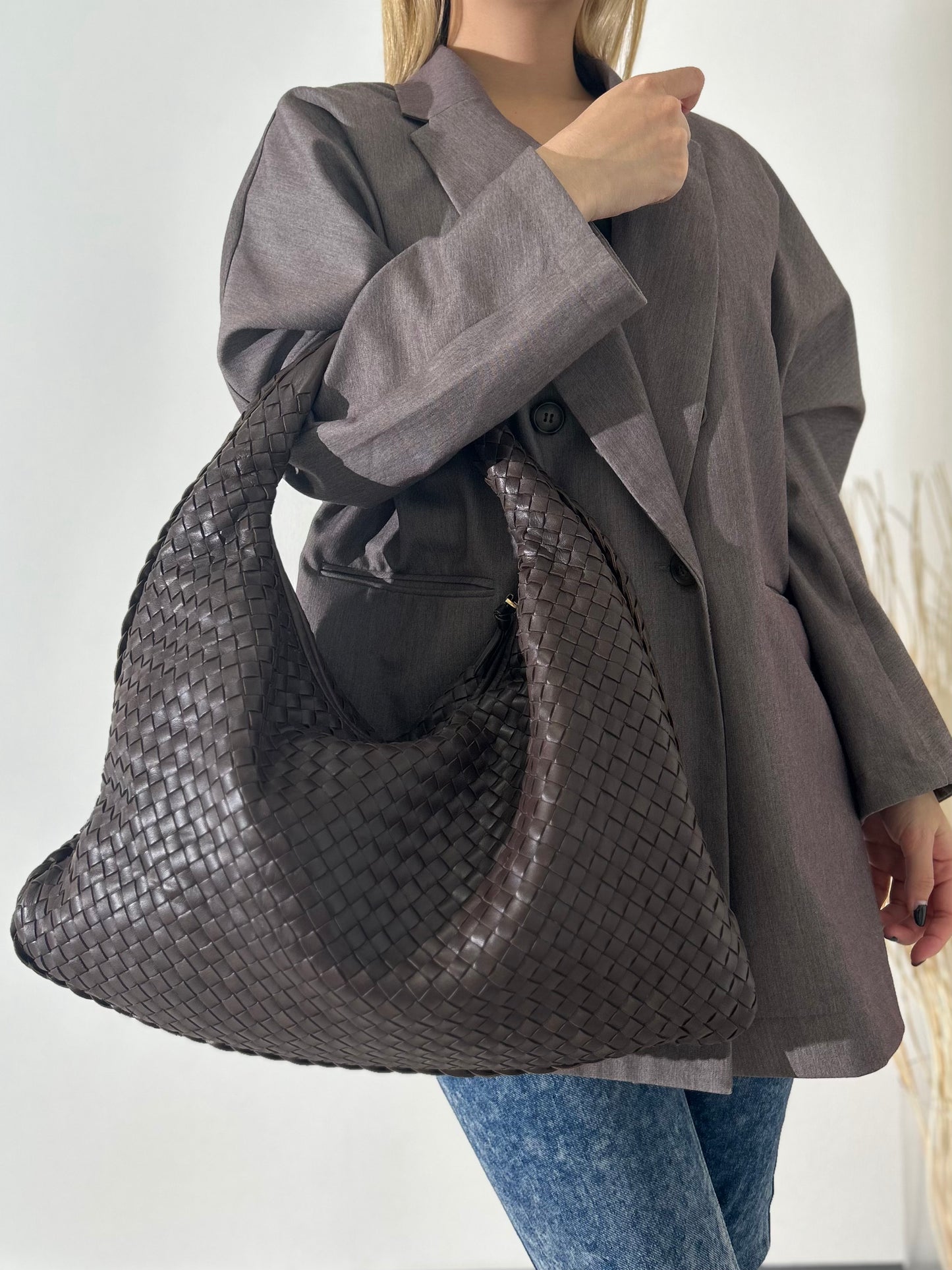 Bottega Veneta Intrecciato Leather Shoulder Hobobag Brown Vintage dcau45