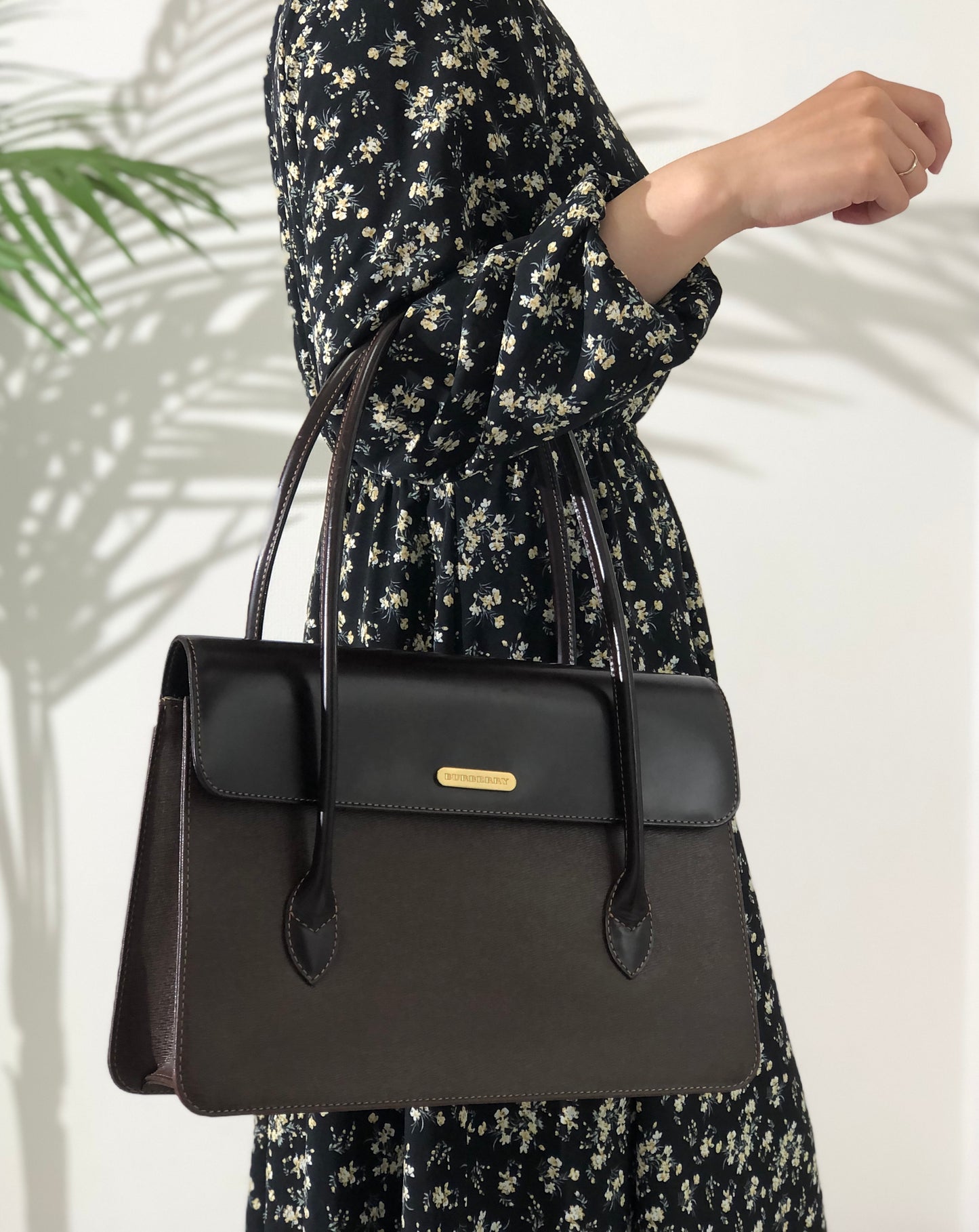 Burberrys Logo Leather Handbag Brown Vintage yxhneg