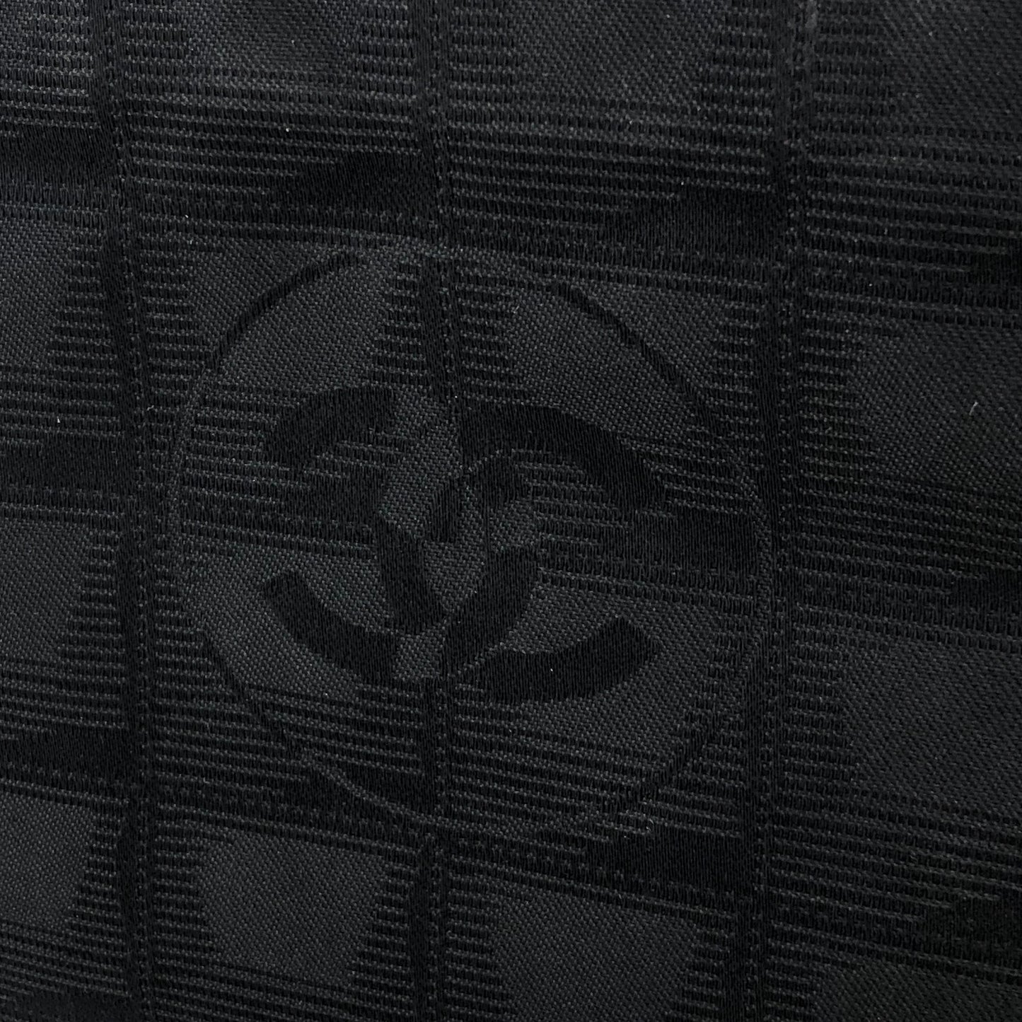 CHANEL 新款旅行系列尼龍手提包鏈條單肩包黑色復古 p7zz2s