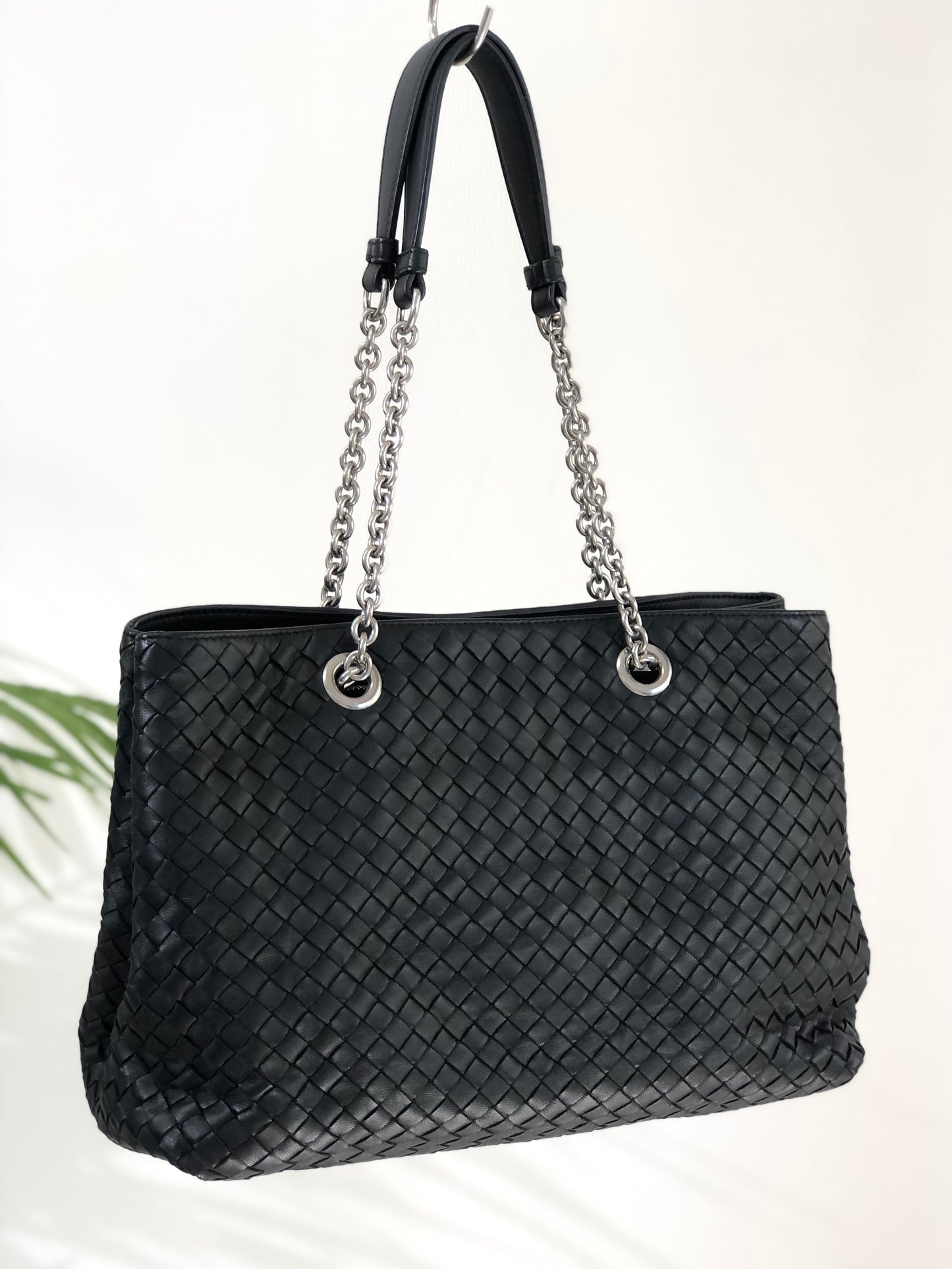 Bottega Veneta 皮革鏈條托特包 黑色 復古 rses7r