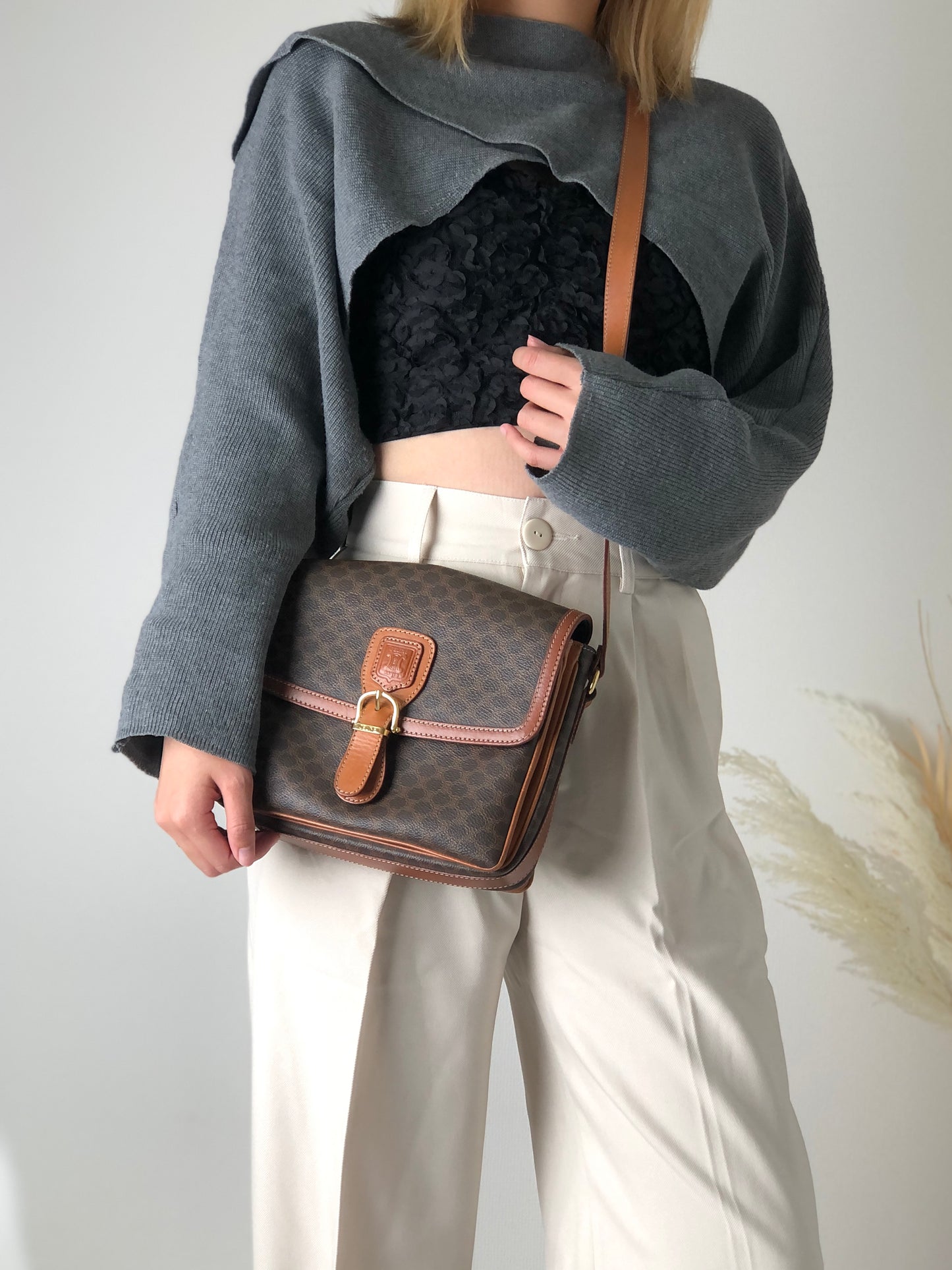 CELINE Macadam Blason Front Buckle Shoulder bag Brown Vintage cju27m