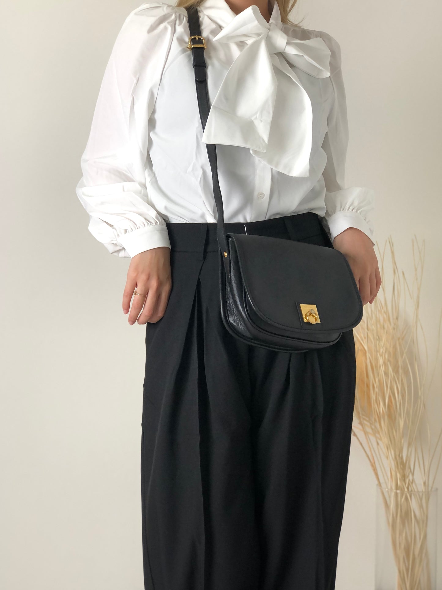 CELINE Gancini Flap Leather Shoulder bag Black Vintage 8na8ex