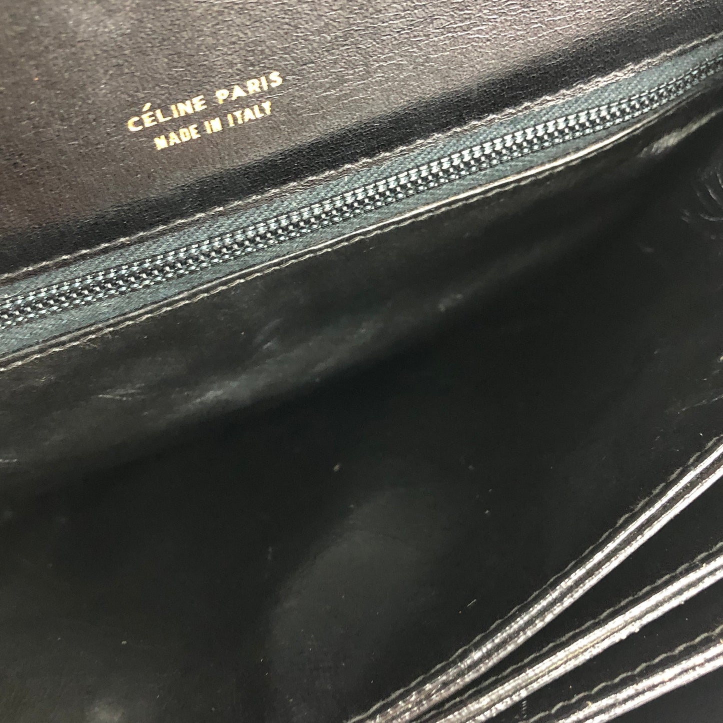 CELINE C logo Horse carriage Crocodile embossed leather Shoulder bag Black Old CELINE vintage 6tmne2