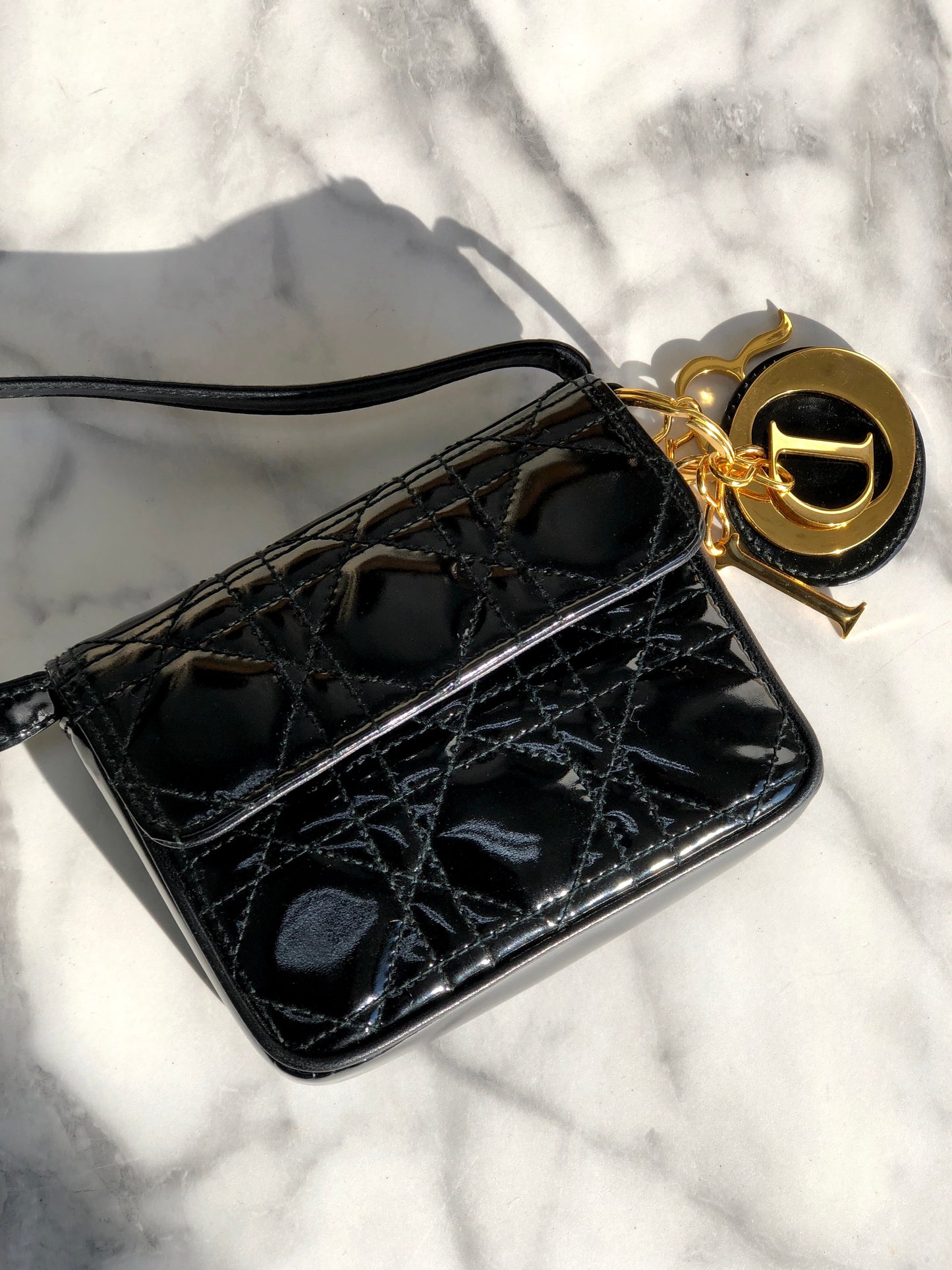 Christian Dior Cannage Lady Dior 漆皮斜背包 小單肩包 黑色 8xicb6