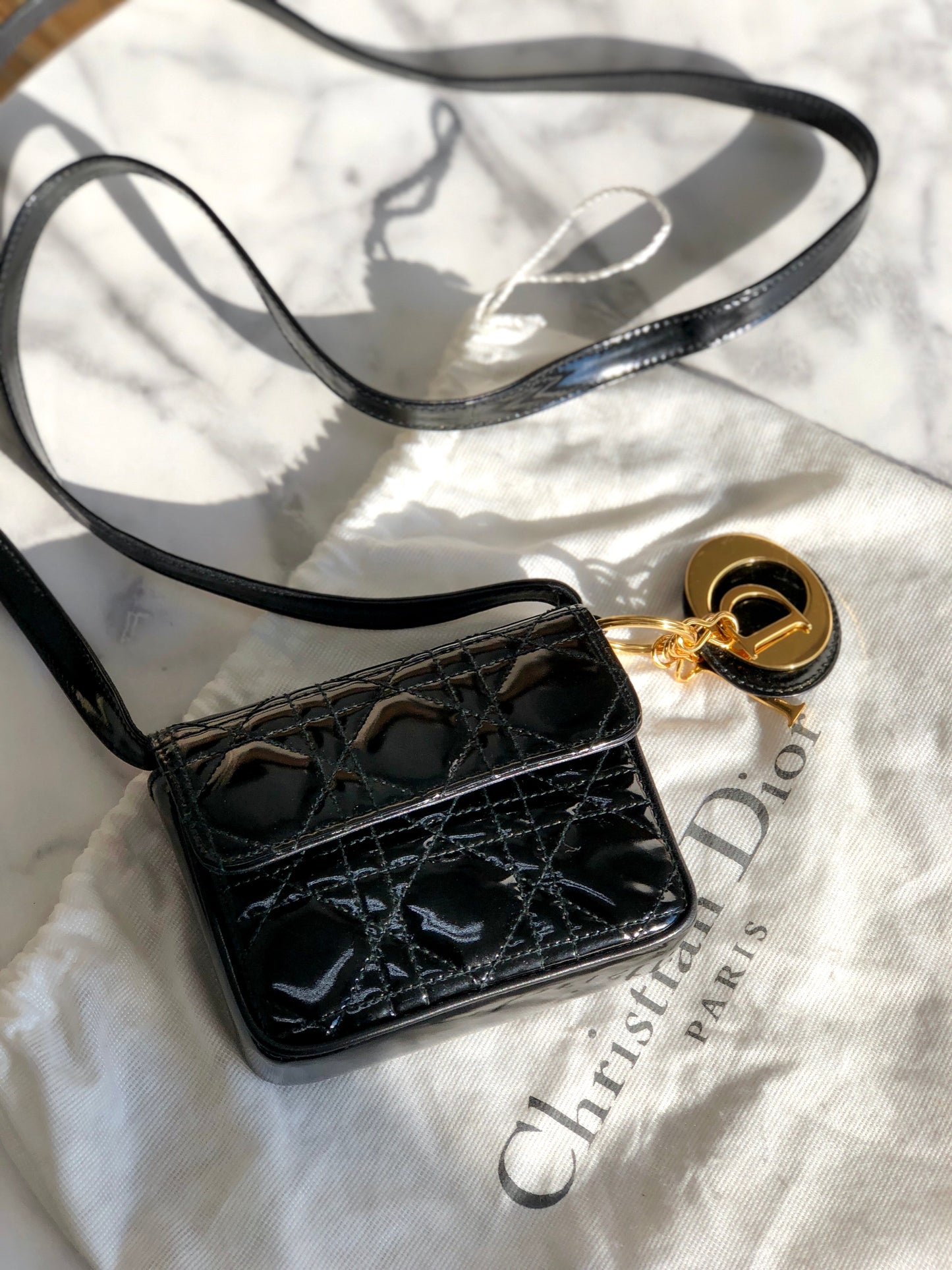 Christian Dior Cannage Lady Dior 漆皮斜背包 小單肩包 黑色 8xicb6