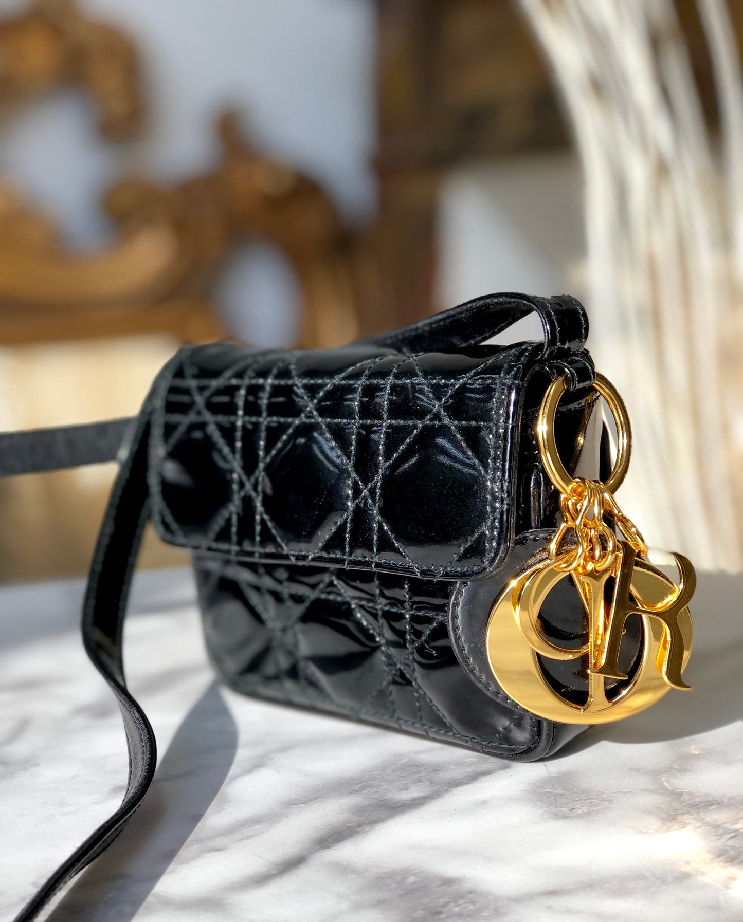 Christian Dior Cannage Lady Dior 漆皮斜背包 小單肩包 黑色 8xicb6