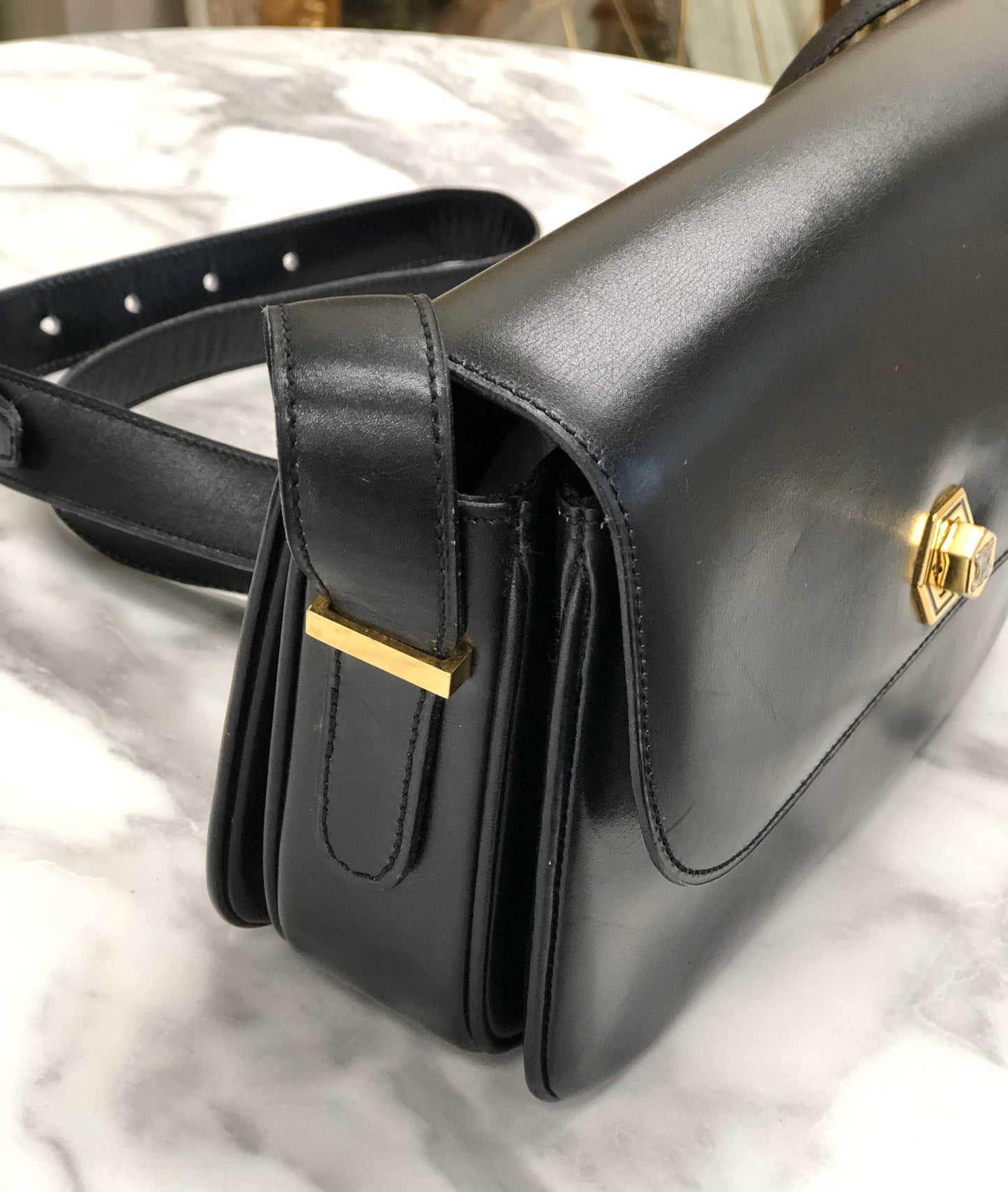 CELINE Blason Triomphe Turn lock Crossbody Shoulderbag Black Vintage Old CELINE pcmwku
