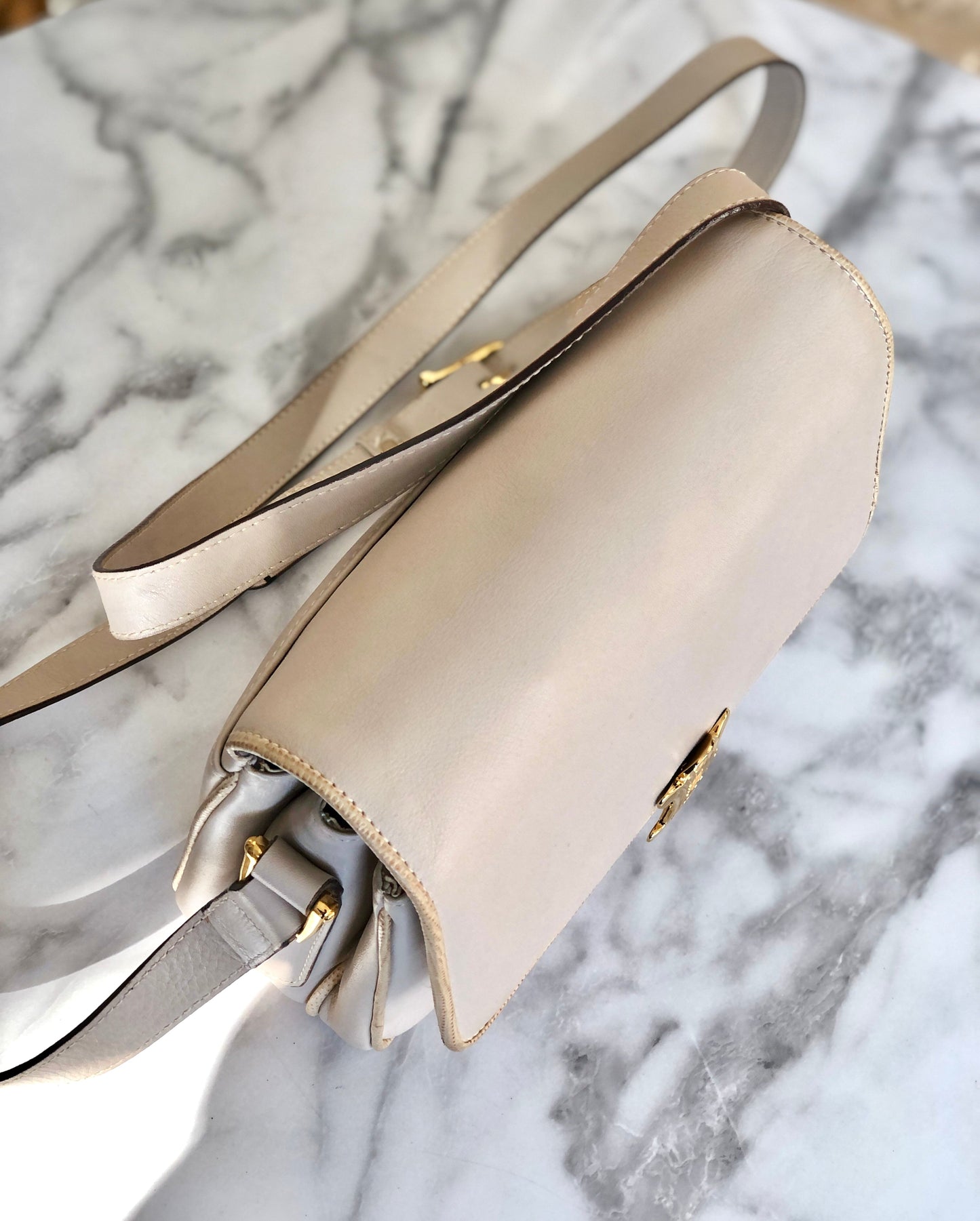 CELINE Triomphe 斜背包 象牙色 舊款 Celine Vintage cf6rxb