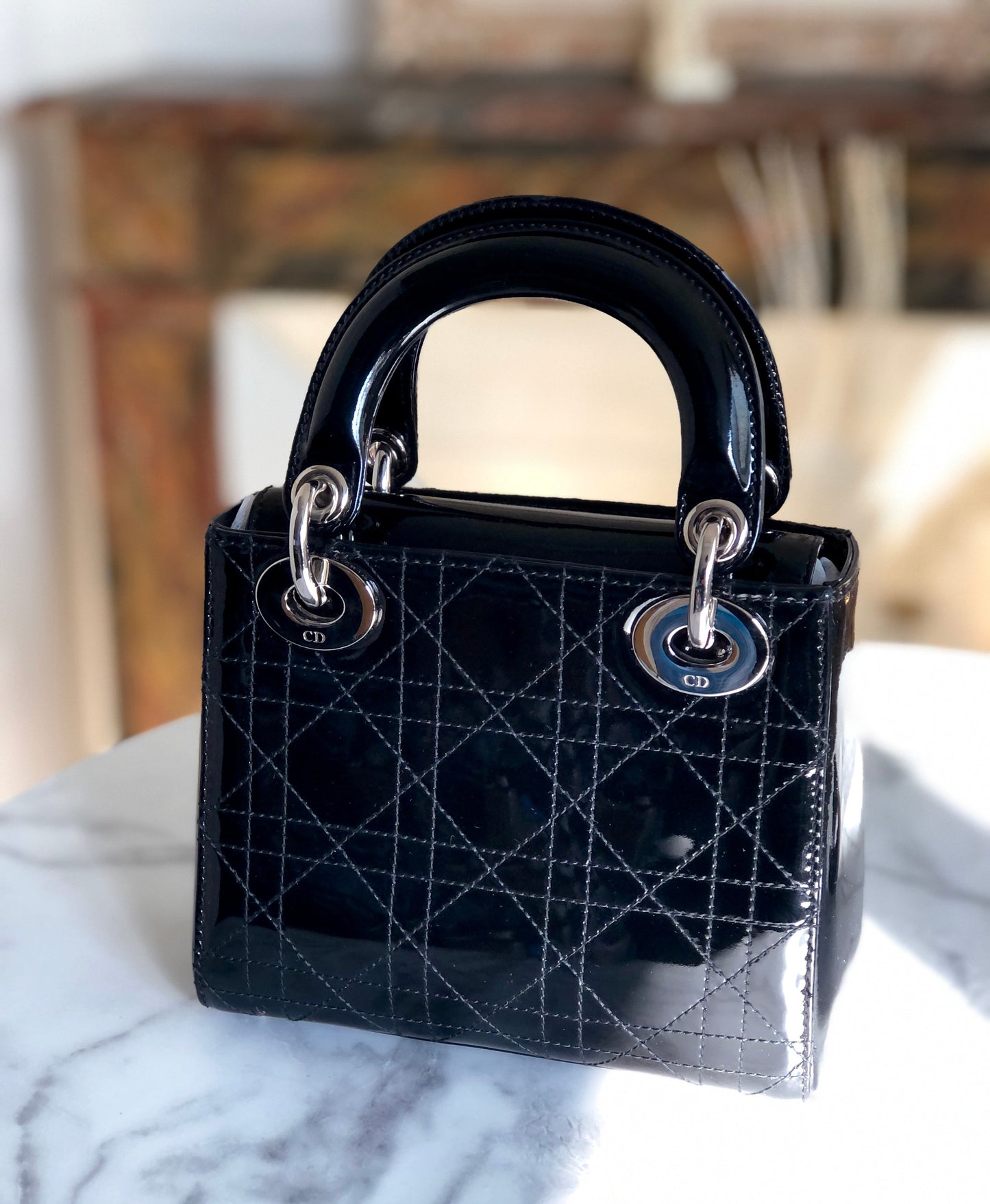 Christian Dior Cannage Lady dior Patent leather Handbag Shoulder bag Black e3i7xj