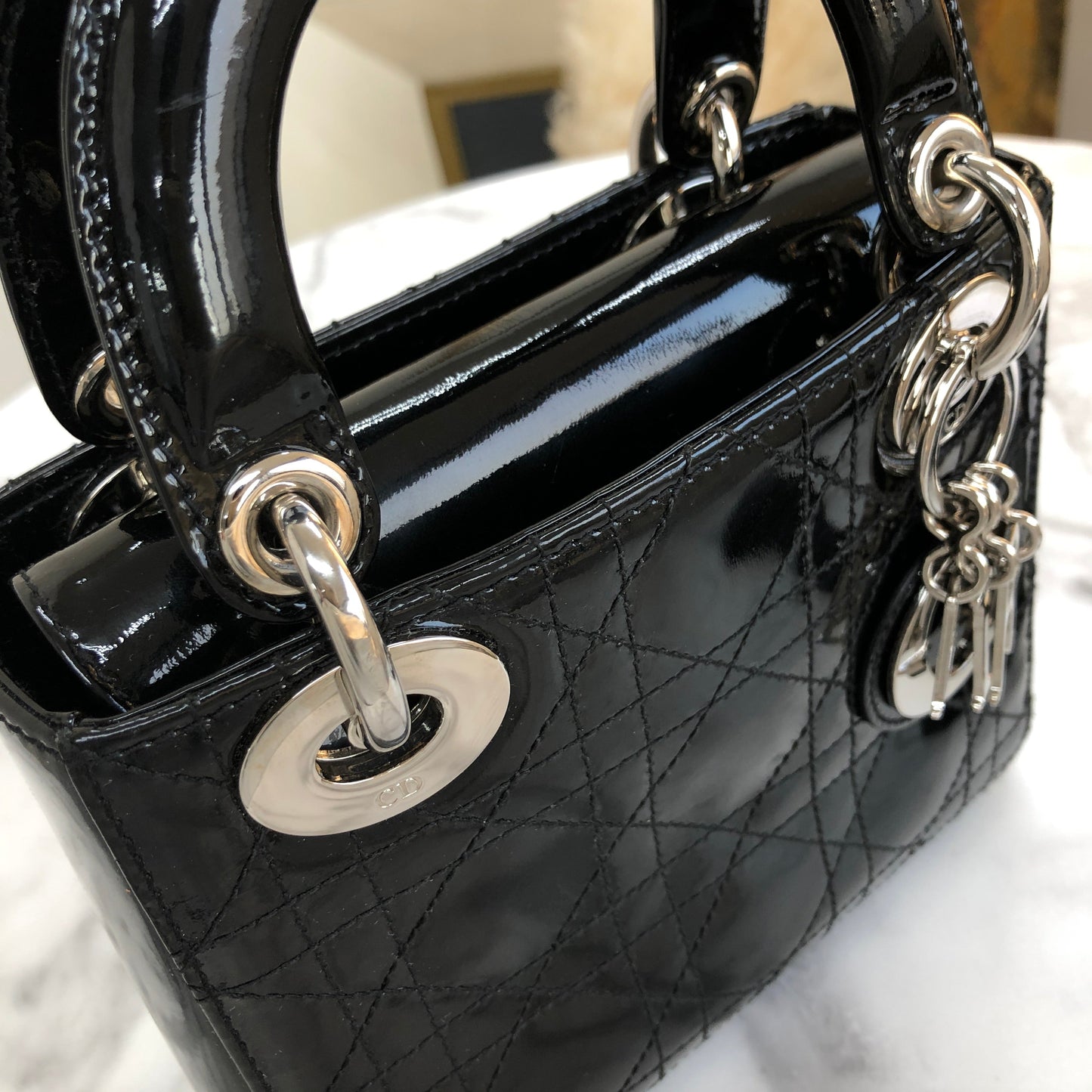 Christian Dior Cannage Lady dior Patent leather Handbag Shoulder bag Black e3i7xj