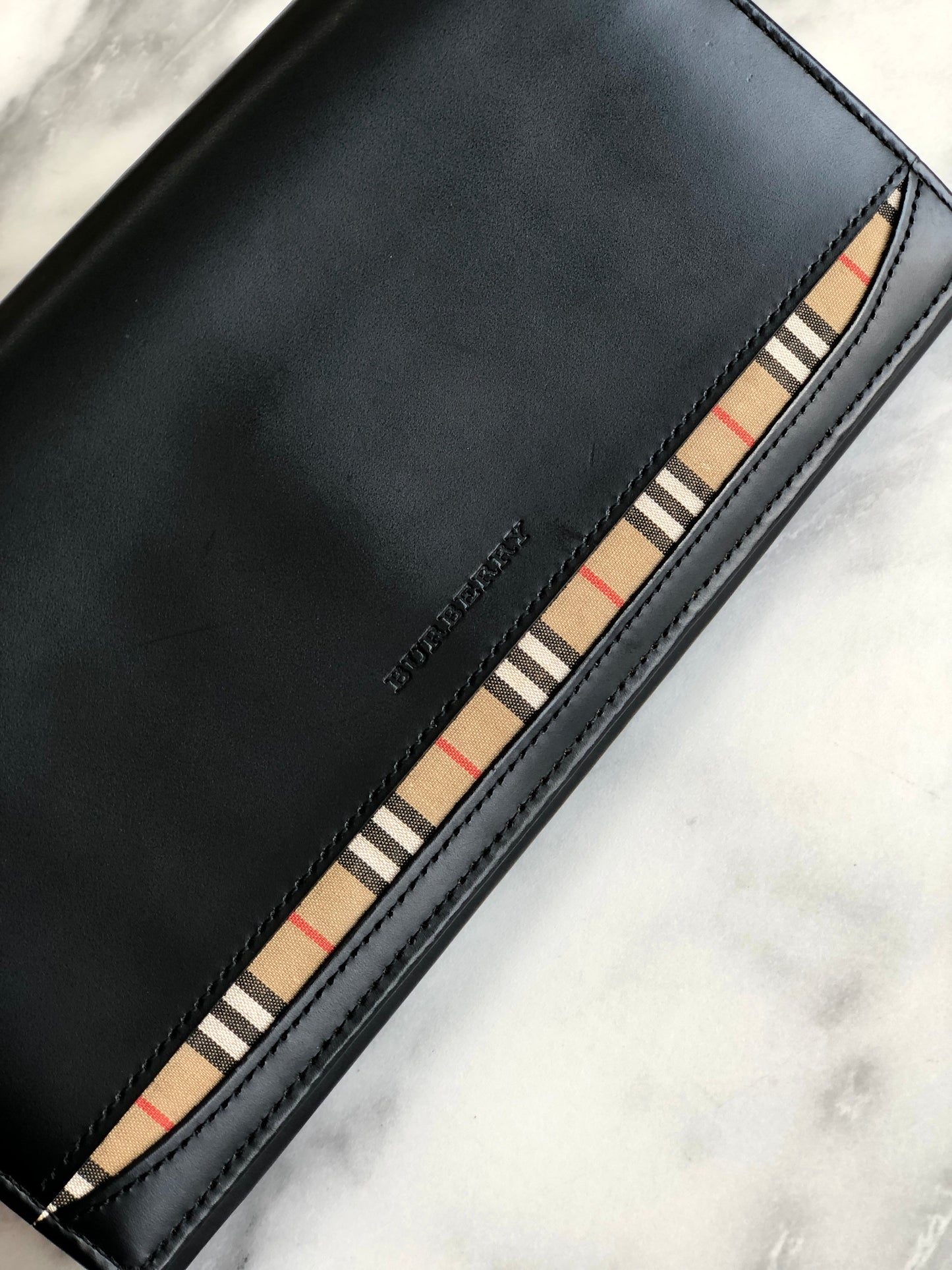 Burberry's 經典格紋標誌皮夾 黑色復古舊款 z7j3rz