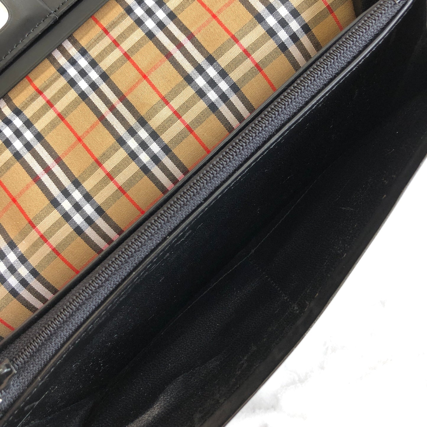 Burberry's 經典格紋標誌皮夾 黑色復古舊款 z7j3rz