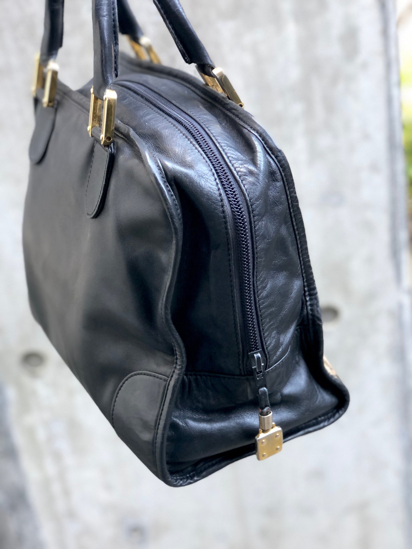 LOEWE Anagram 波士頓包手提包黑色復古舊款 zy8pdh