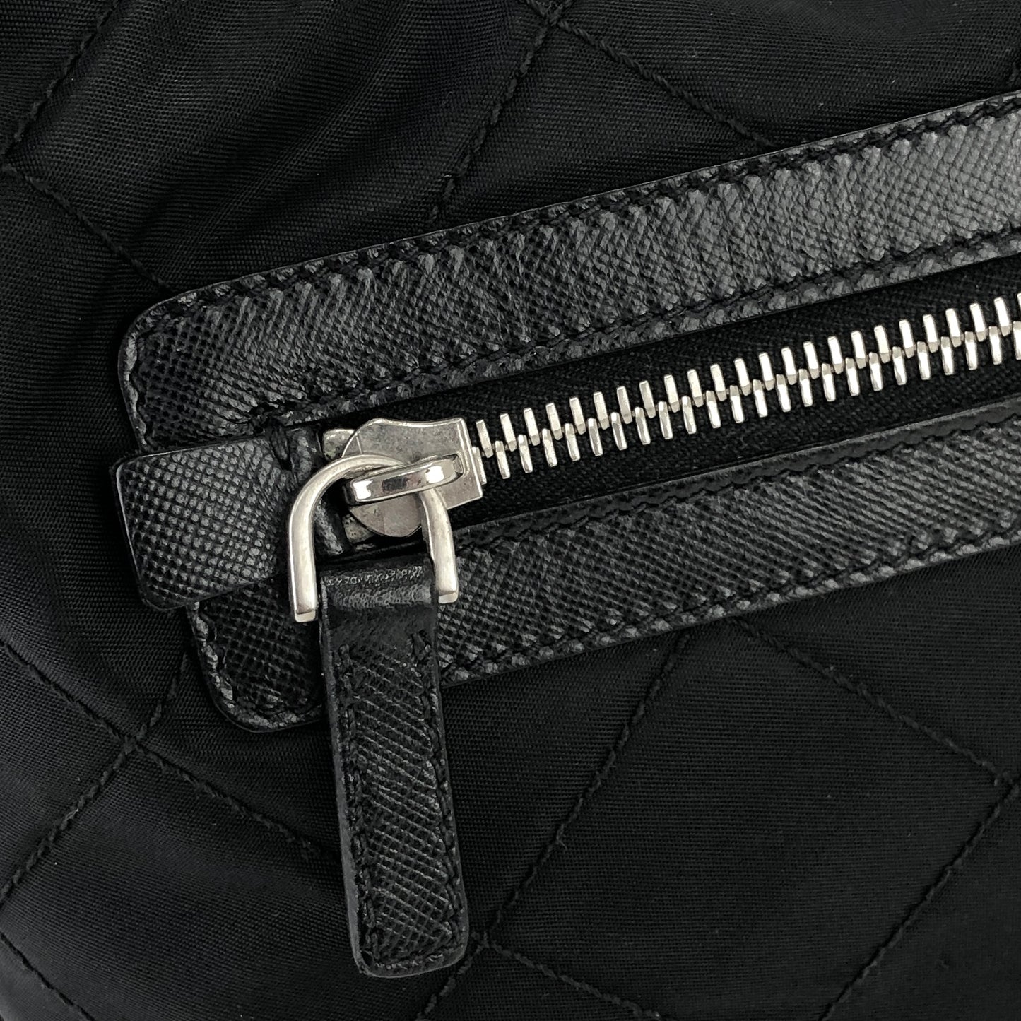 PRADA Triangle logo Hobobag Nylon Quilting Handbag mini Black Vintage Old jadc3u