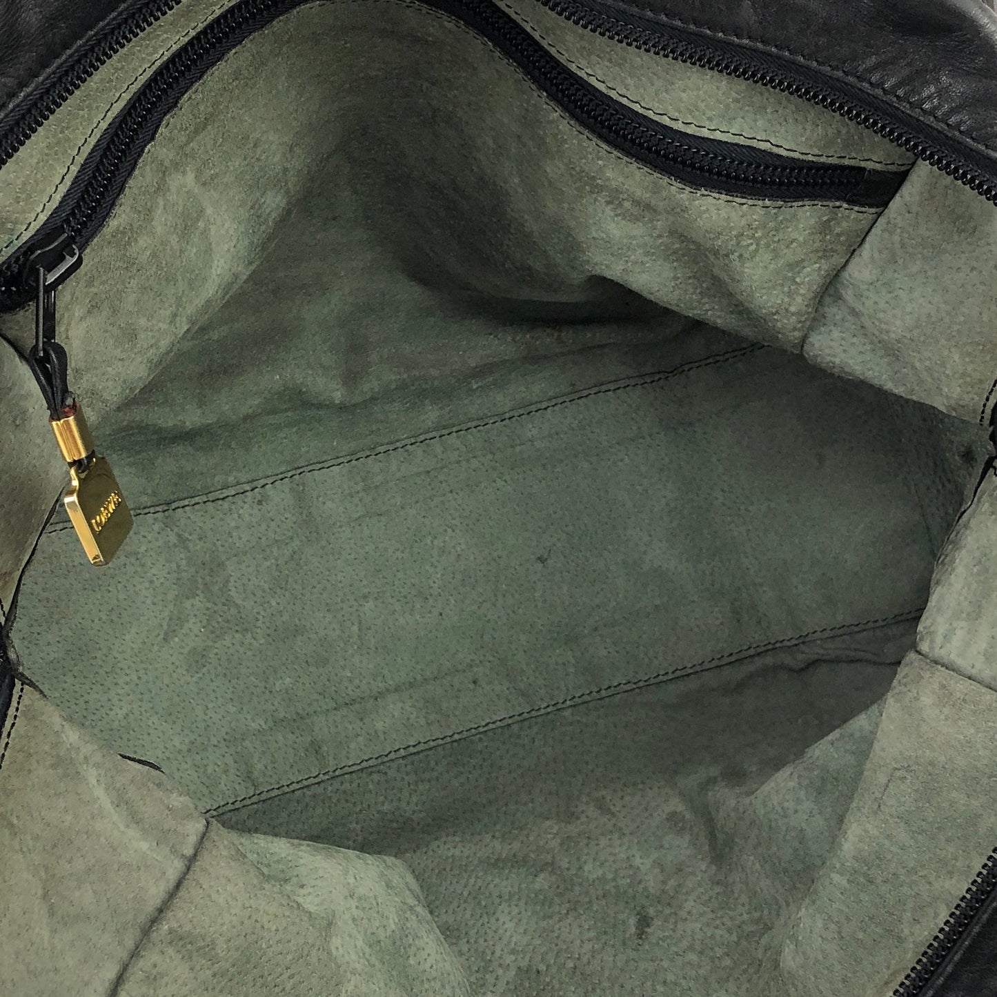 LOEWE Anagram 波士頓包手提包黑色復古舊款 zy8pdh
