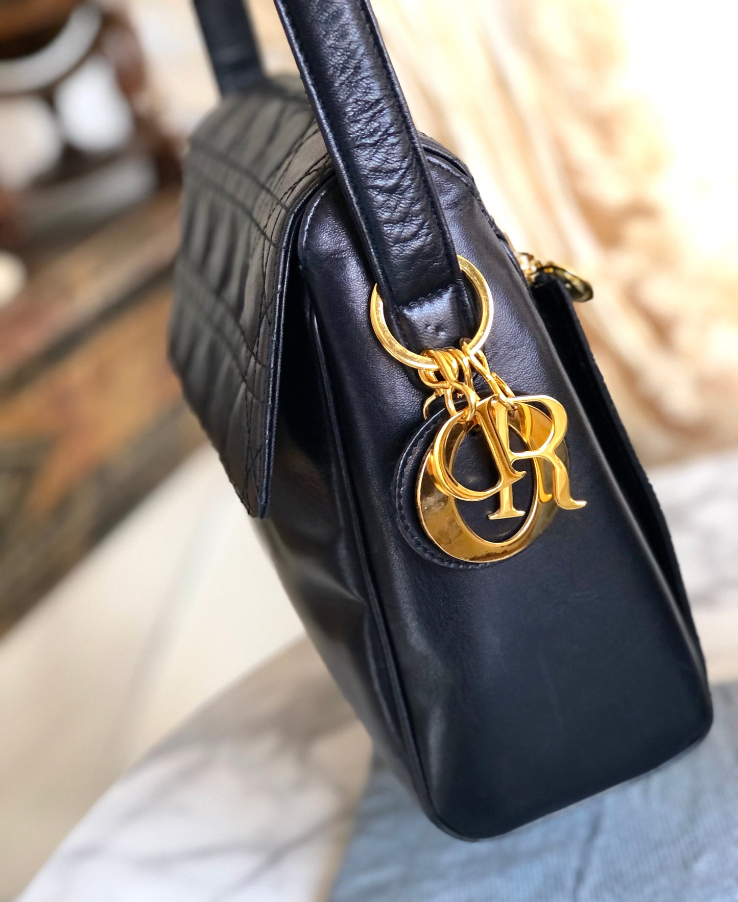 Christian Dior Cannage Lady dior Charm 斜背包 黑色 hh7x7v