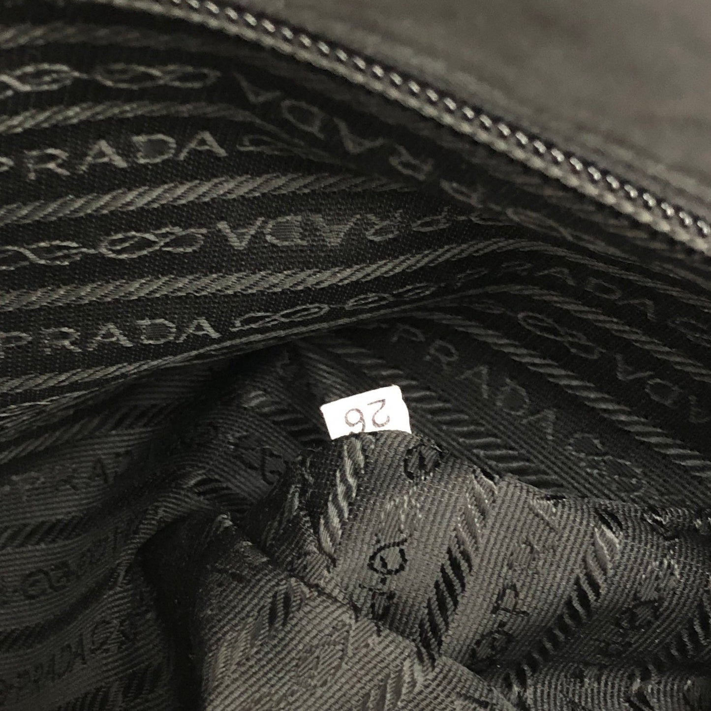 PRADA Triangle logo Nylon Tote bag Black Vintage iz7n5j