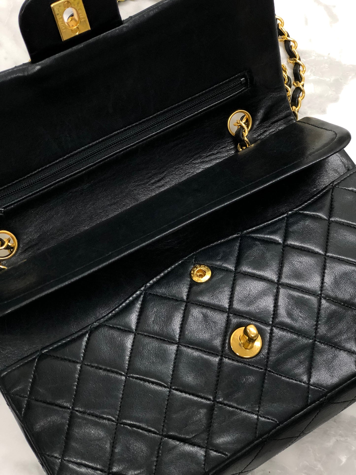 CHANEL Matelasse Coco Turn lock Lambskin Double flap Chain Shoulder bag Black Old Vintage 72dn4p