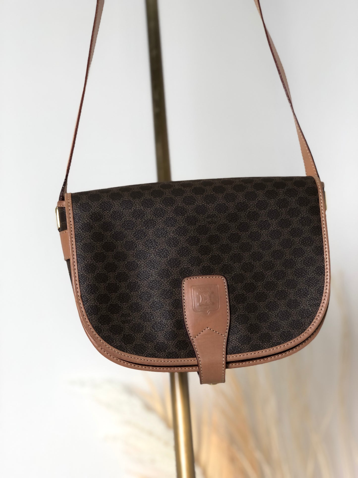 CELINE Macadam Blason Flap Shoulder bag Round bag Brown Vintage s34ak3
