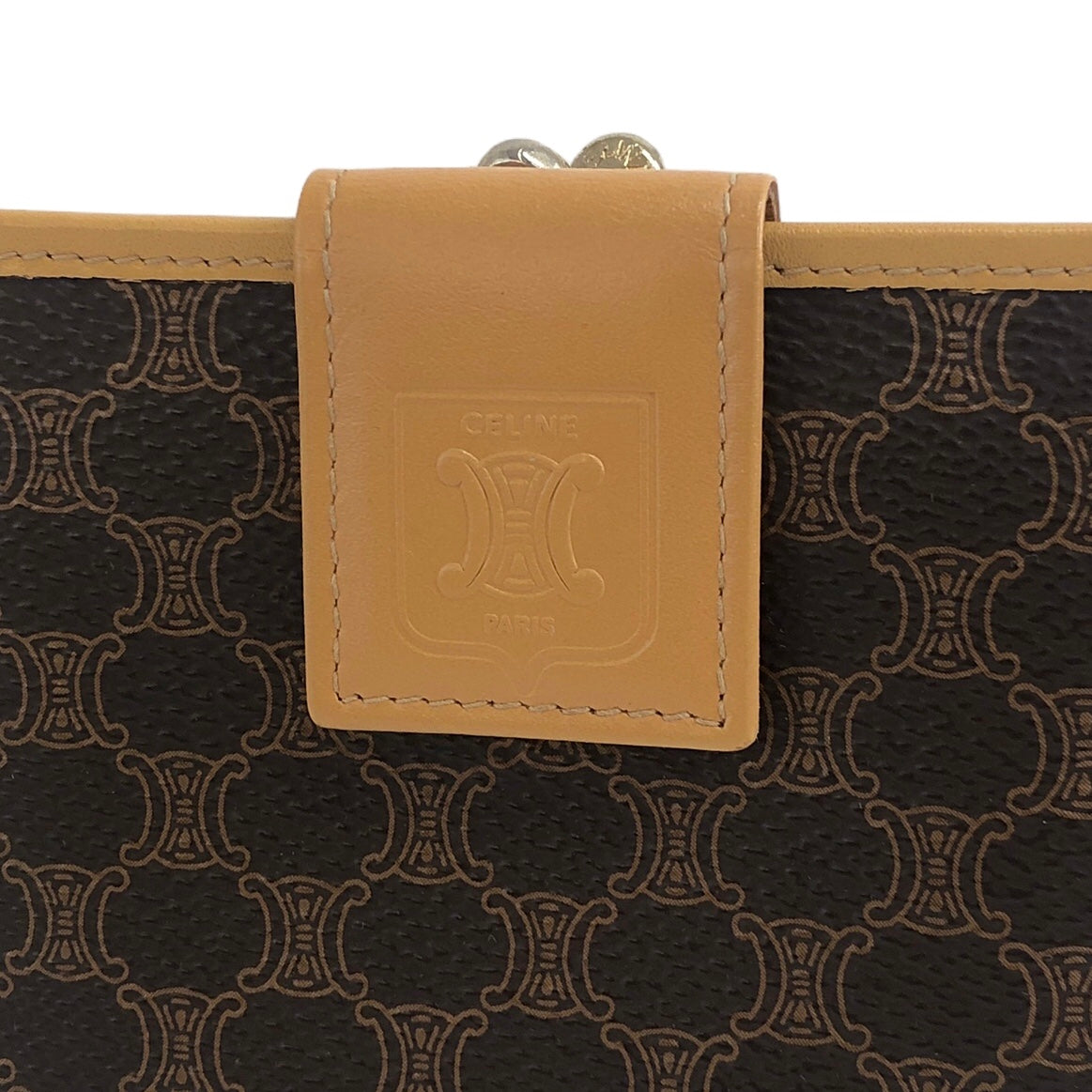 CELINE Blason Folded Wallet Brown Vintage hwtzph