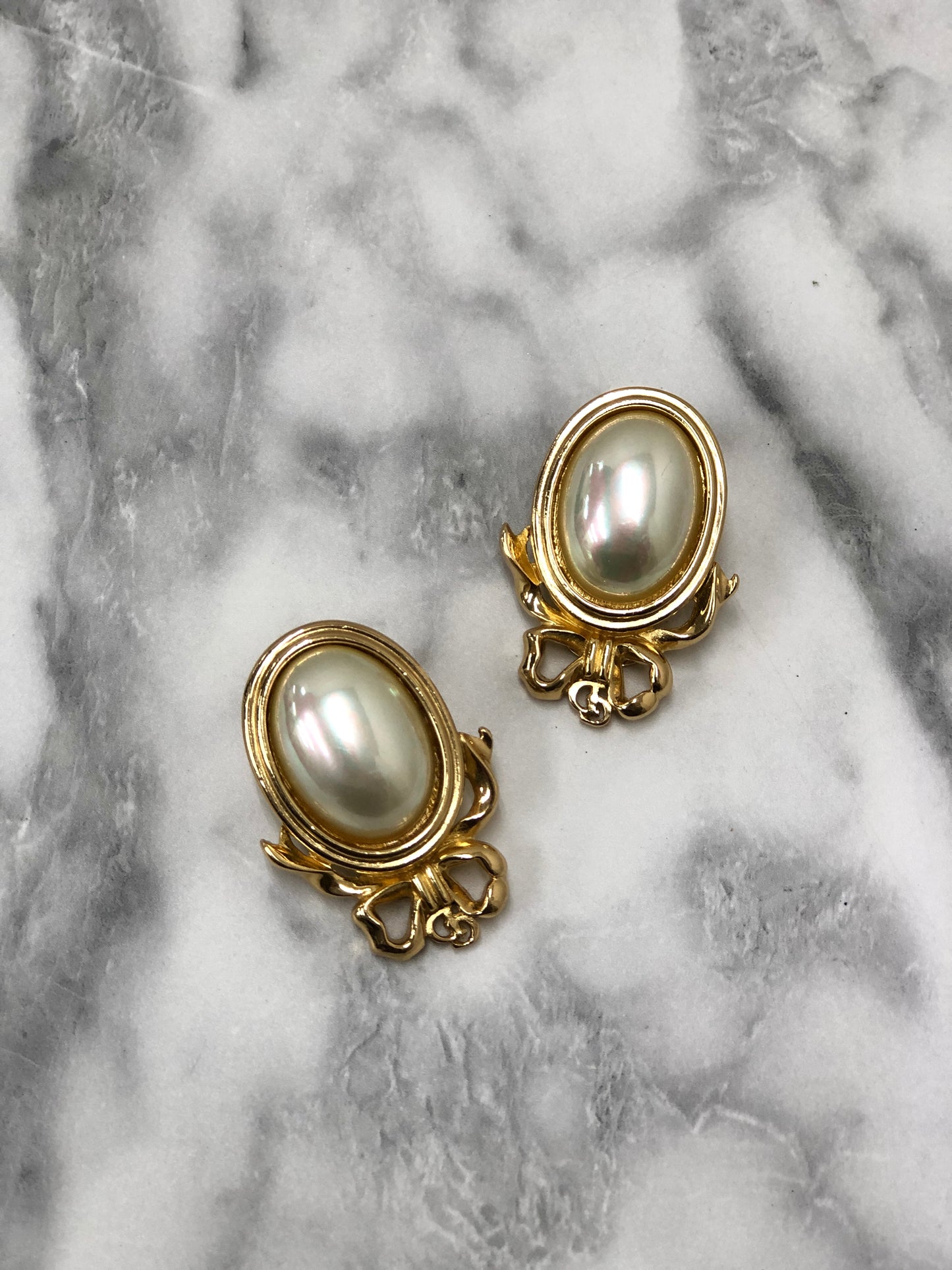 Christian Dior Ribon Motif Stone Earrings Gold Vintage tktttb