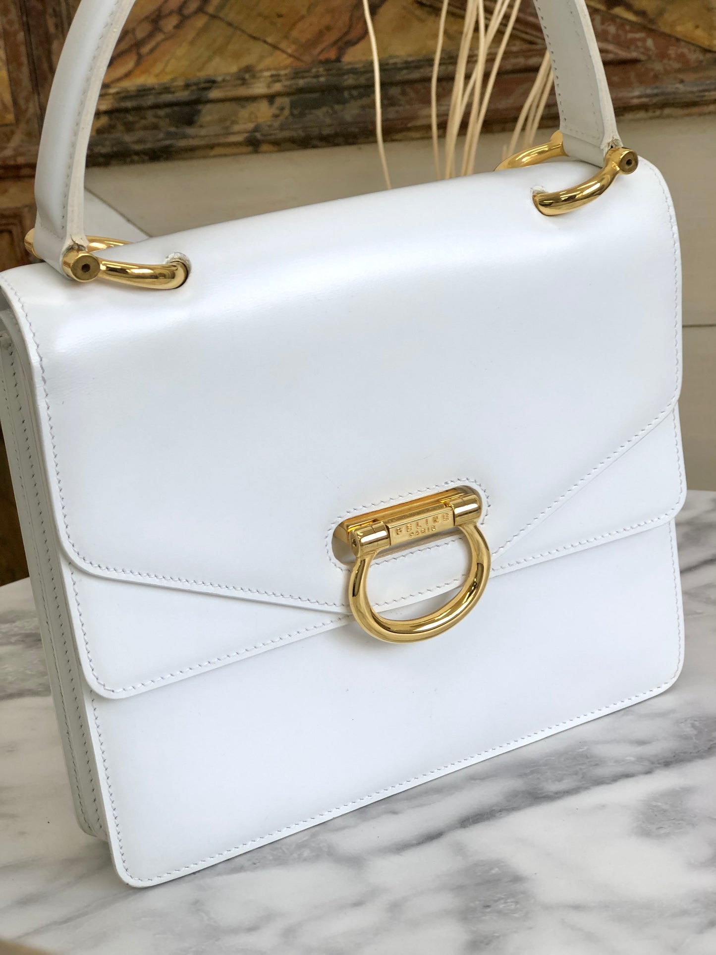 CELINE 馬銜扣雙翻蓋皮革手提包白色復古 mxrdau
